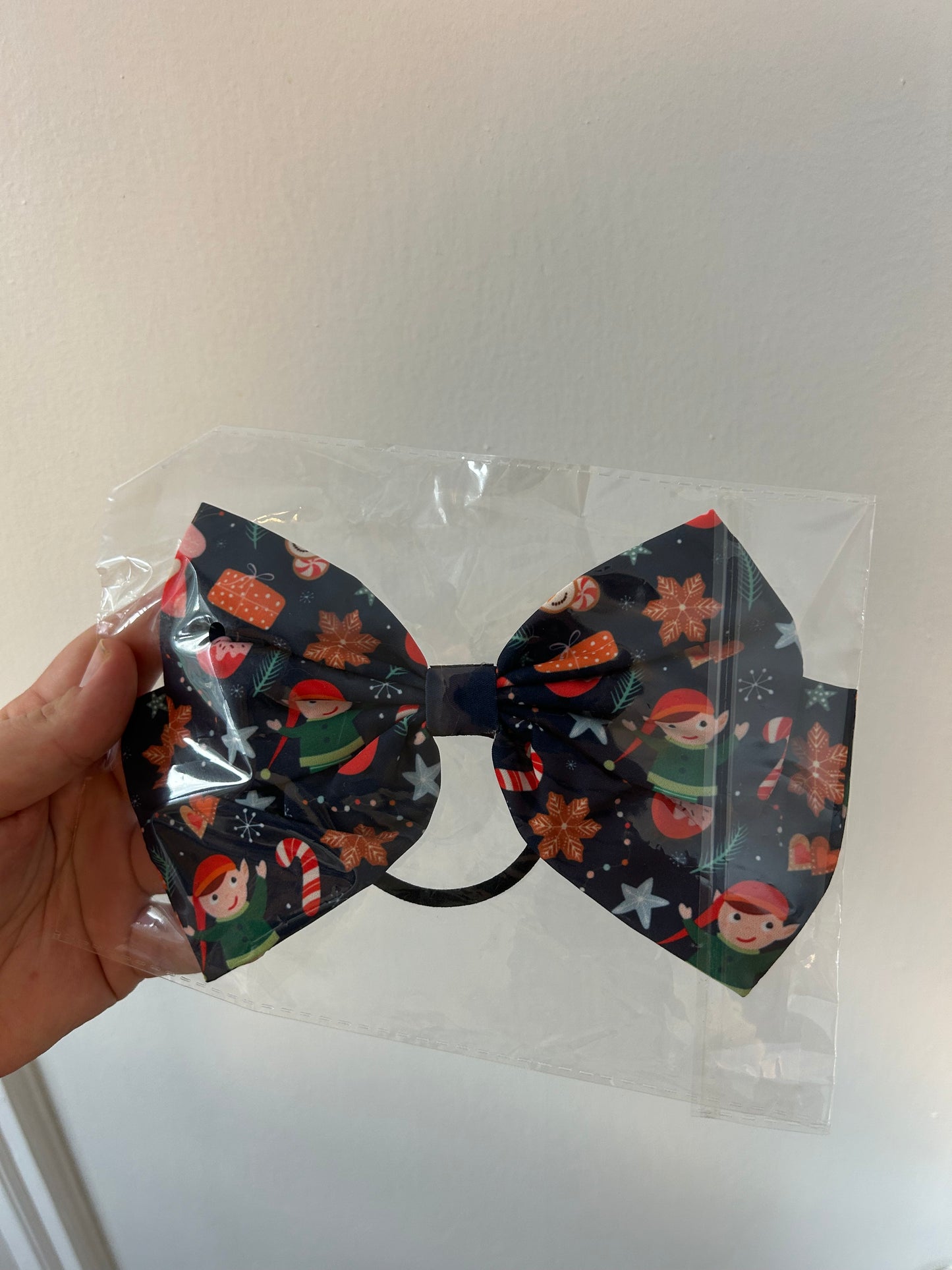 Mystery Christmas bow