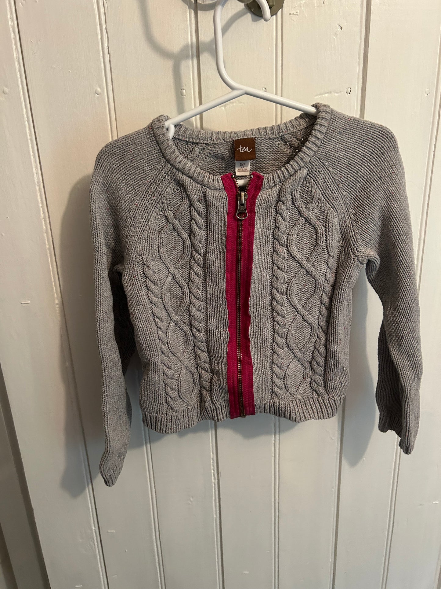 Tea collection 4/5 grey knit pink zip up sweater