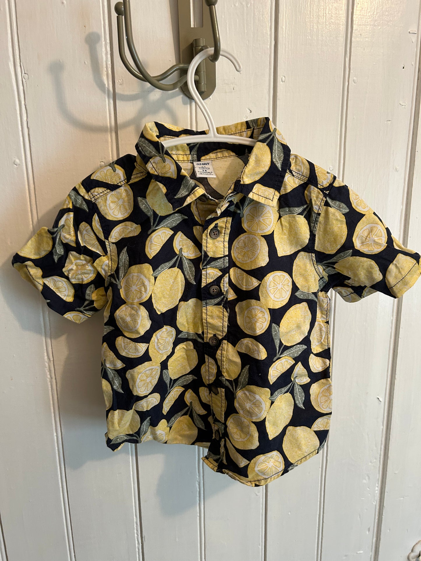 Old navy 2t lemon button up top