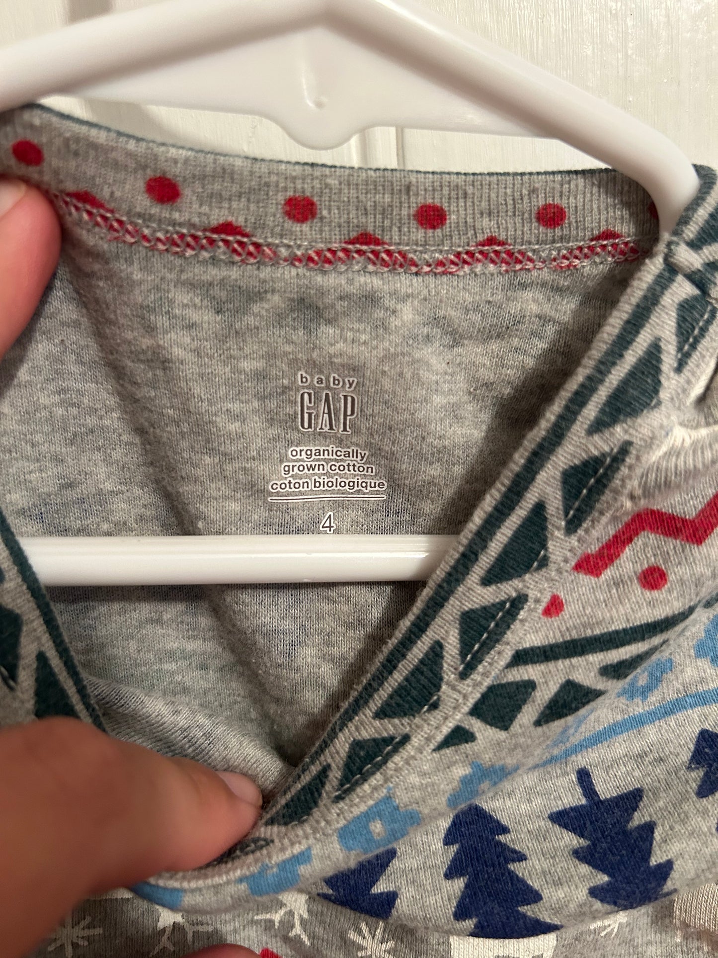 Gap toddler 4 reindeer Aztec 2pc sleep set