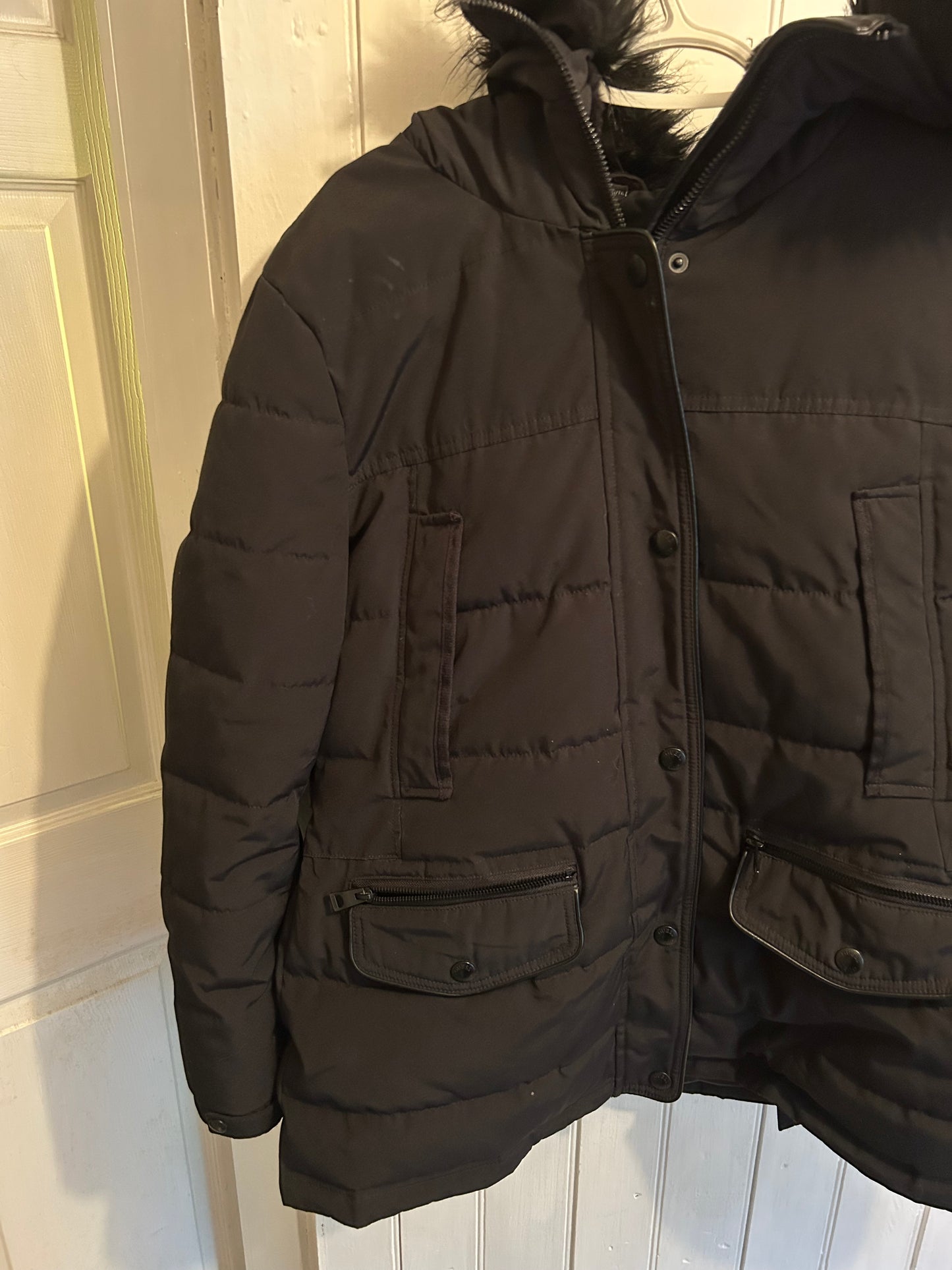 Guess xl black winter jacket