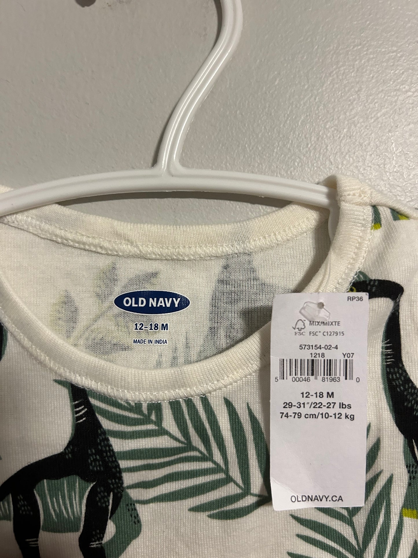 NEW old navy 12/18m green Dino onesie