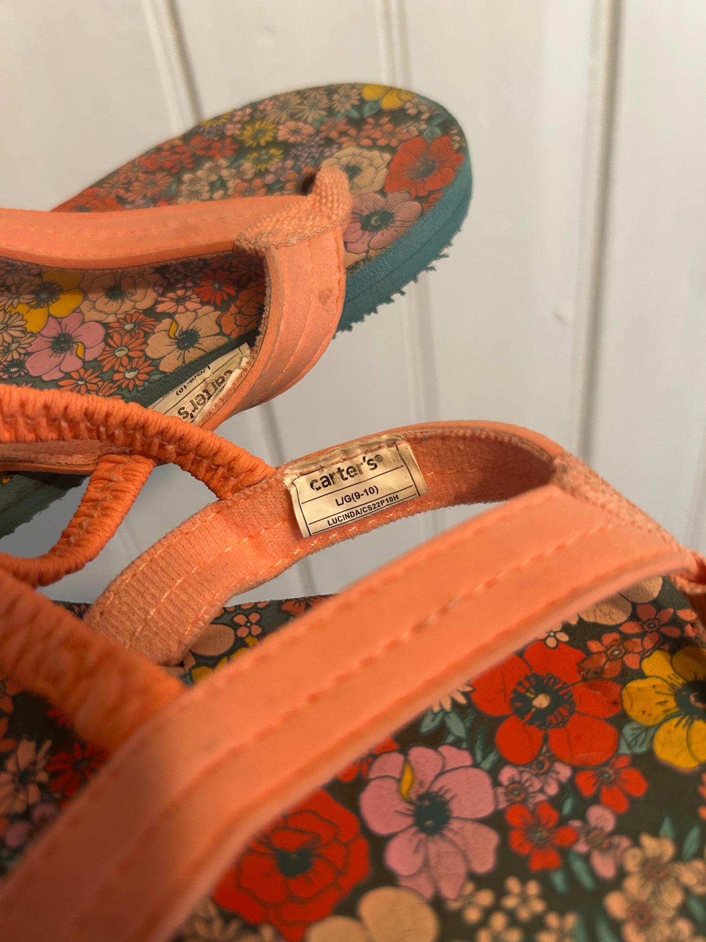 Carters toddler 9/10 floral flip flops
