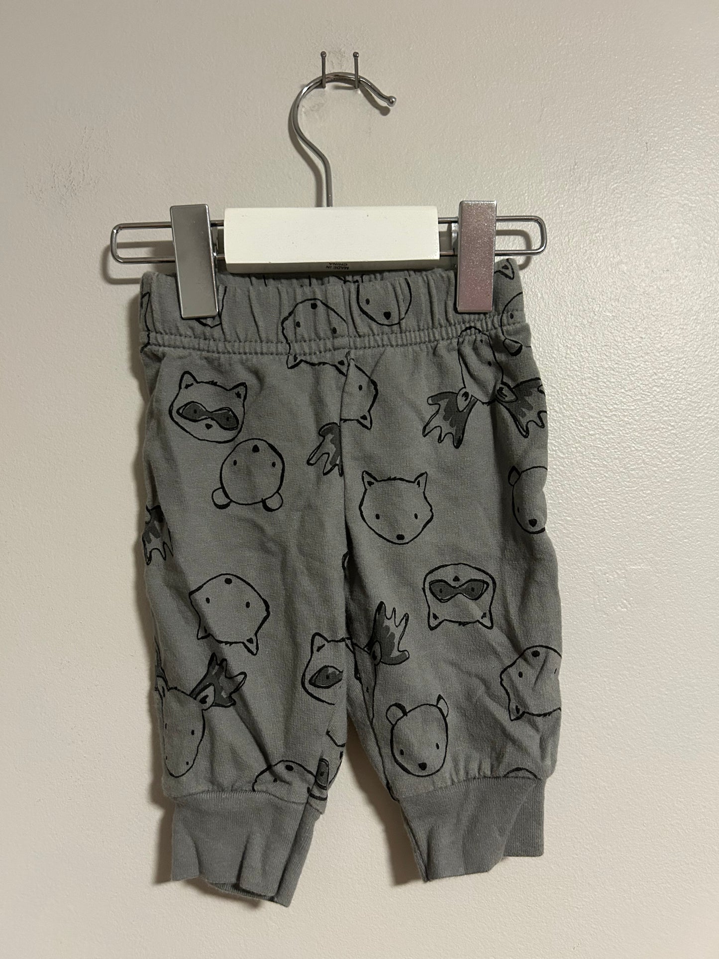 Carters 0/3m grey animal joggers
