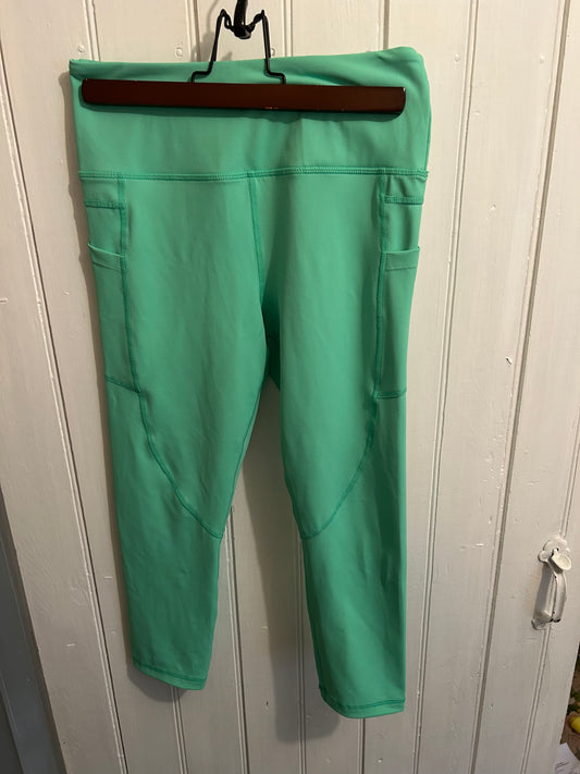 Zyia women’s 6/8 green 7/8 leggings