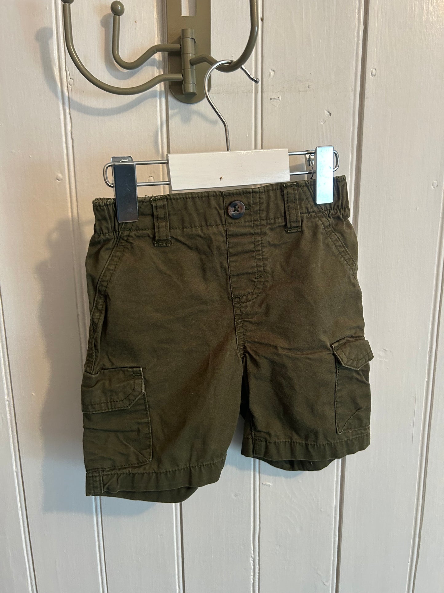 George 12/18m green cargo shorts