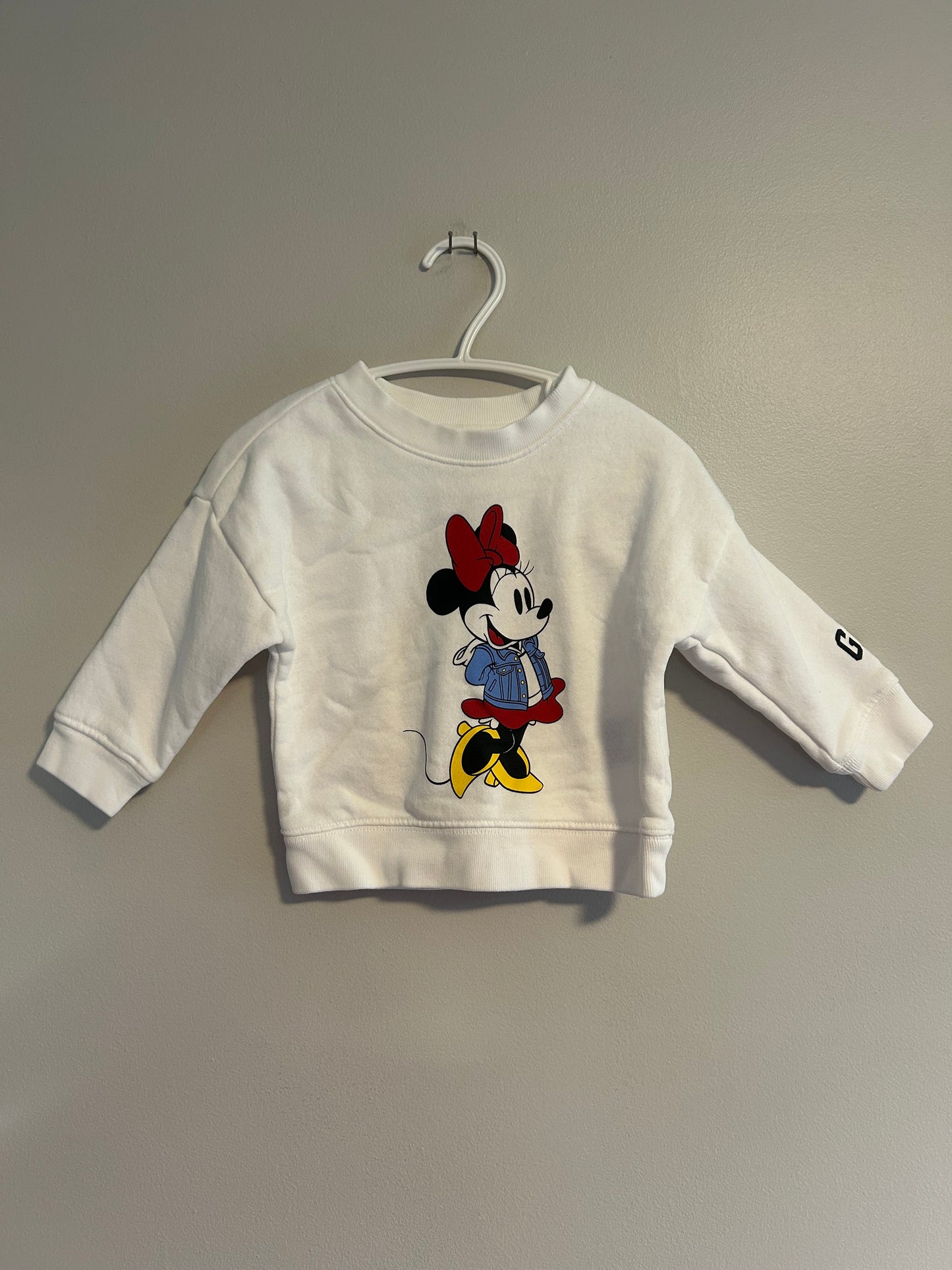Gap 6/12m white Minnie crew neck sweater