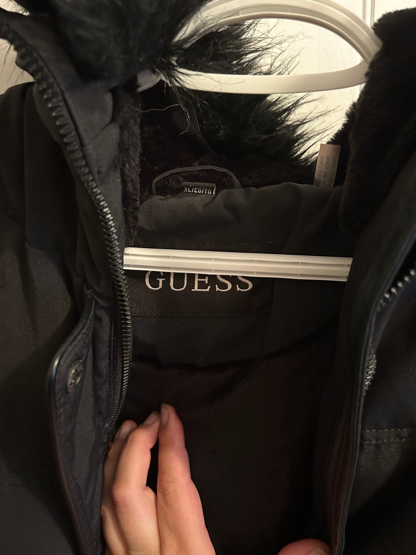 Guess xl black winter jacket