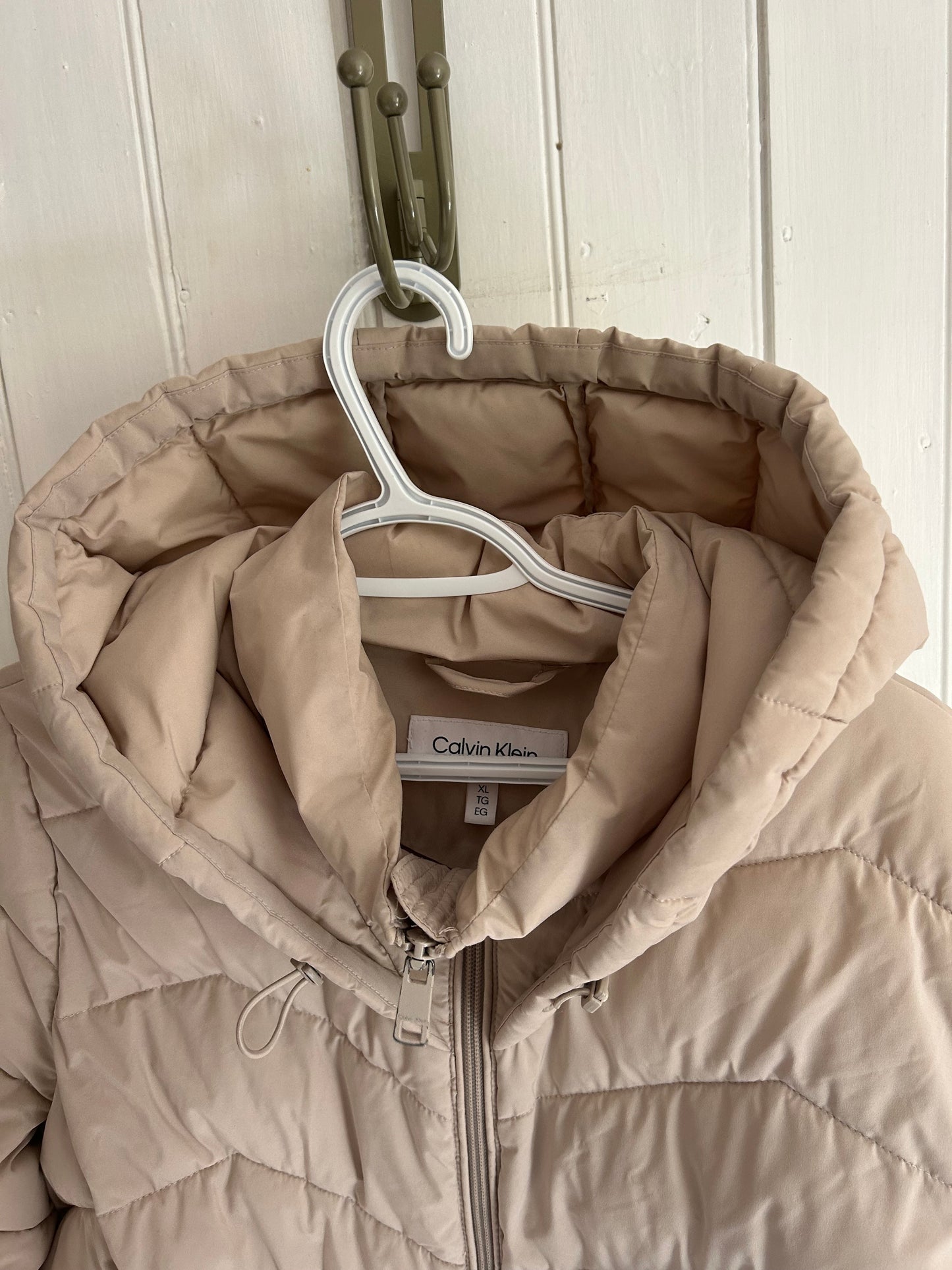 Calvin Klein xl tan puffer winter jacket