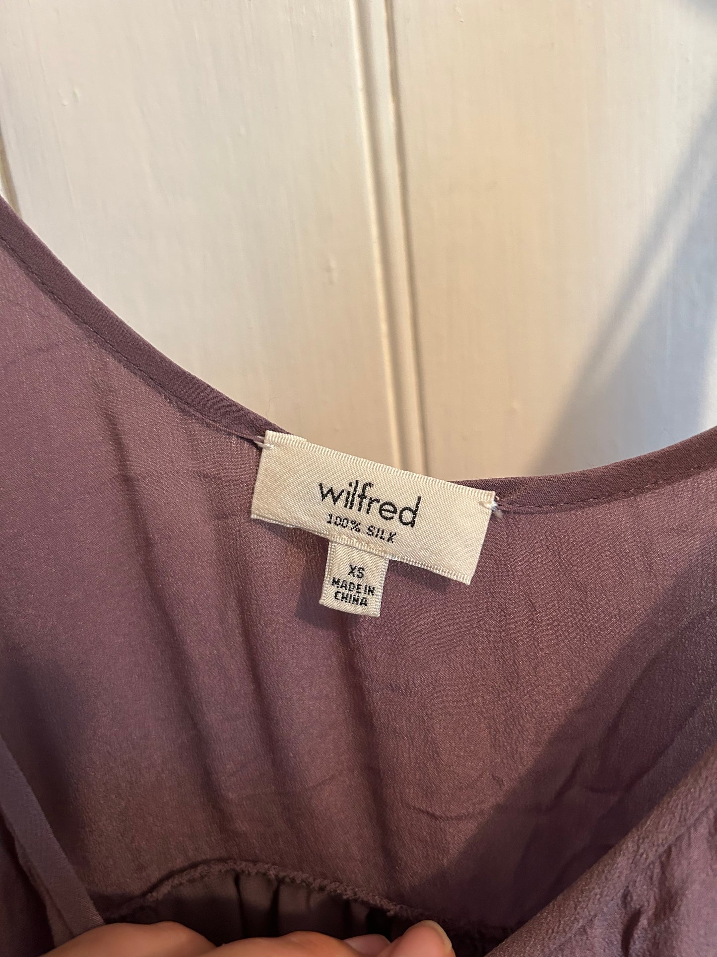 Wilfred Aritzia xs purple silk midi dress