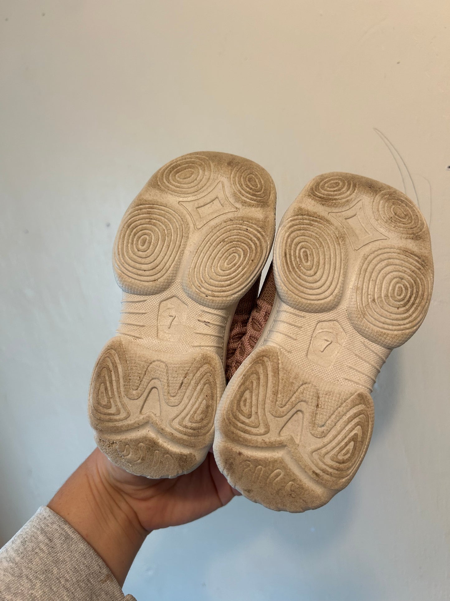 Qtee infant 7 purple runners