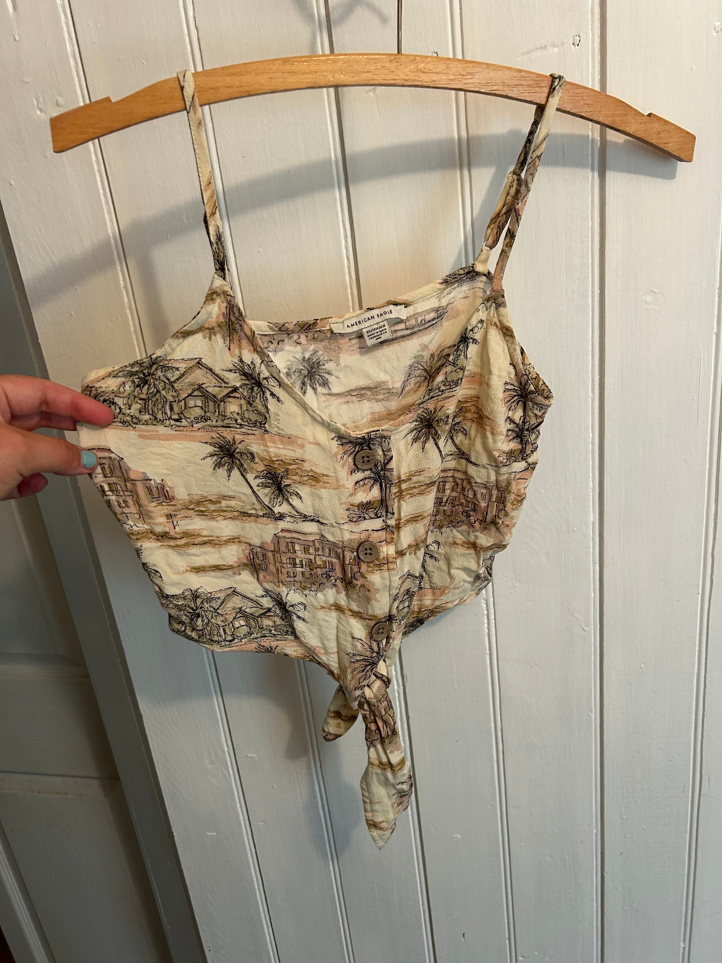 American eagle xs tan Hawaiian crop top