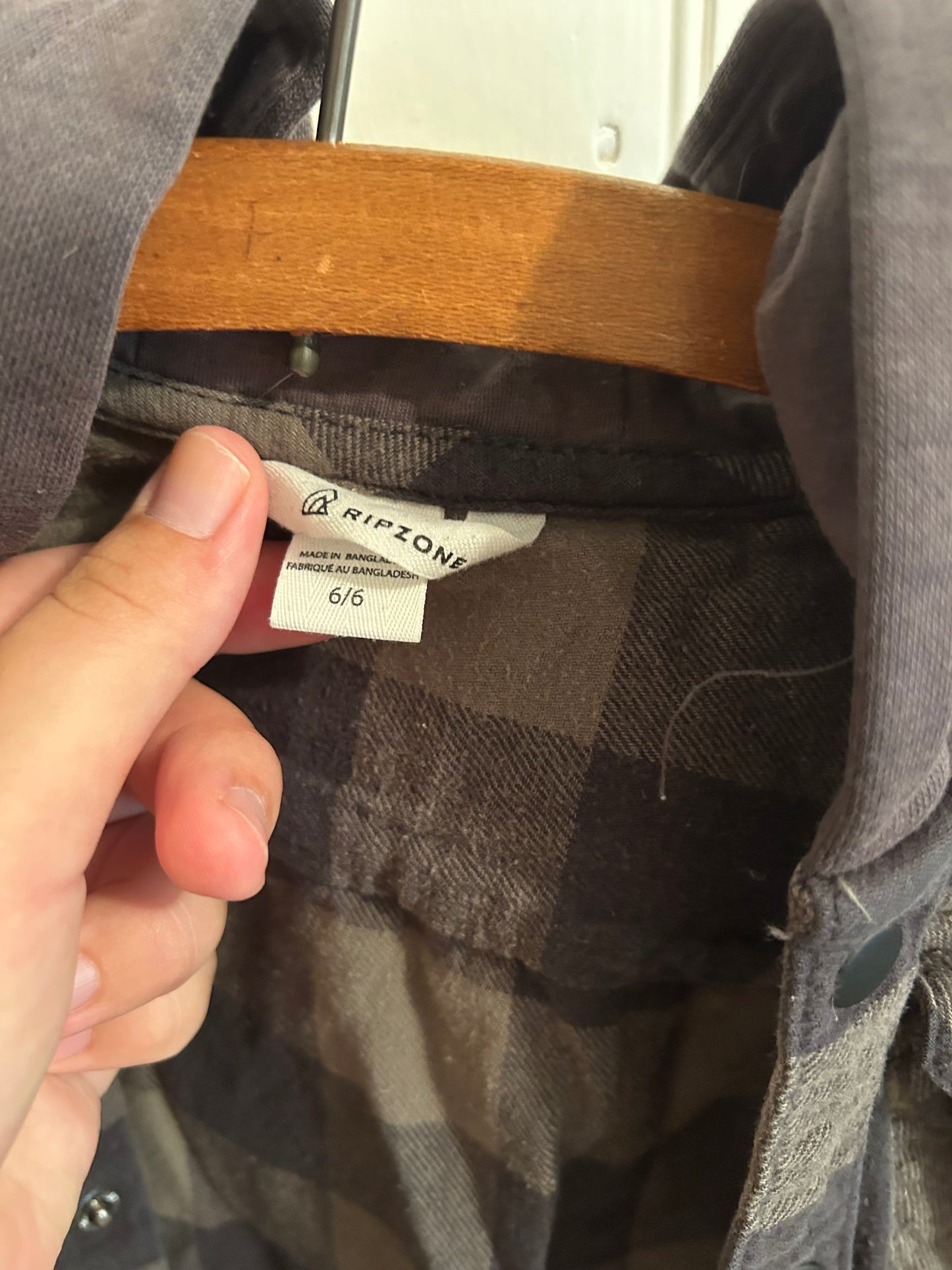 Ripzone 6 green & grey gingham hooded flannel