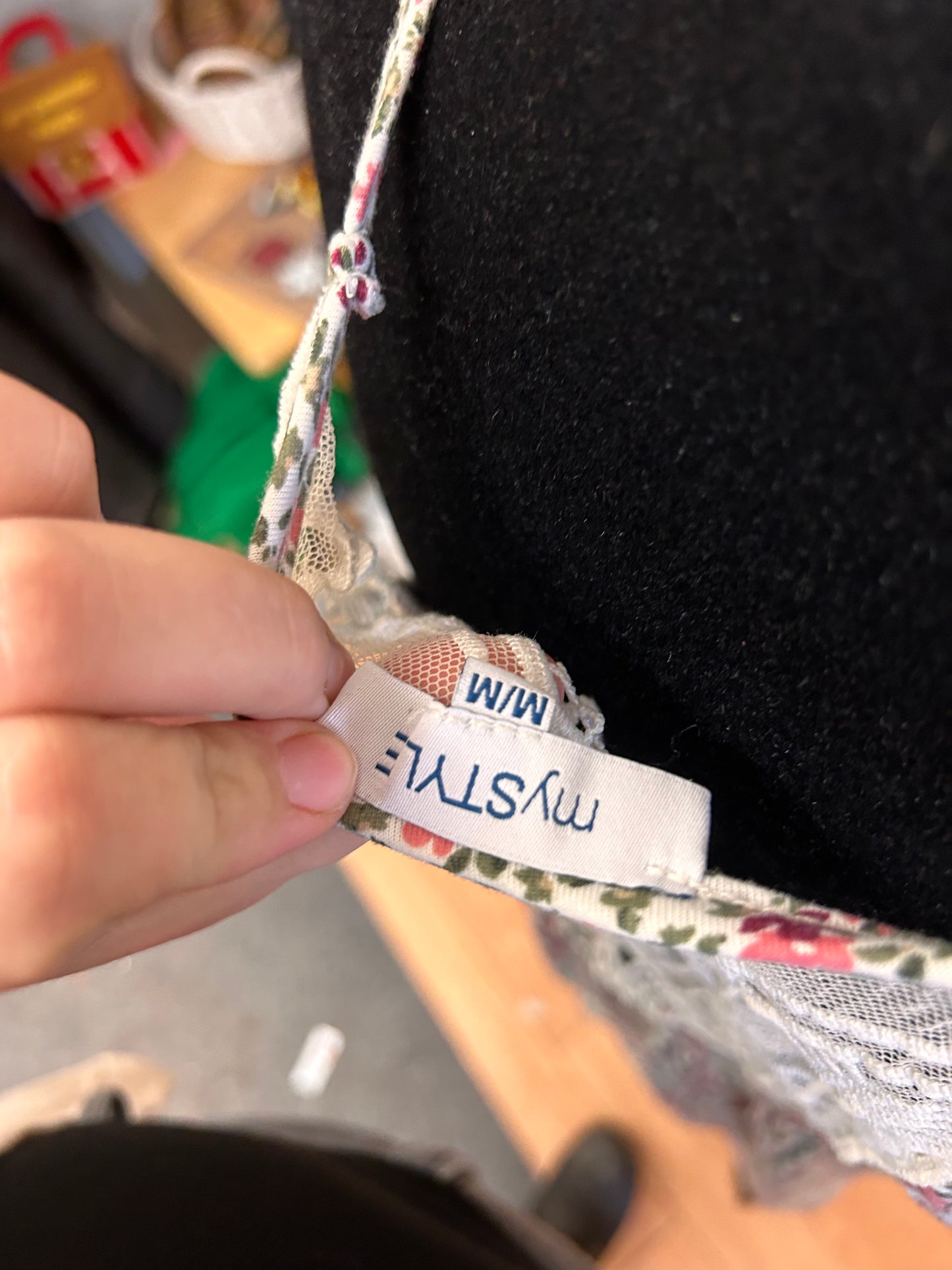 My style medium pink floral lace back tank top