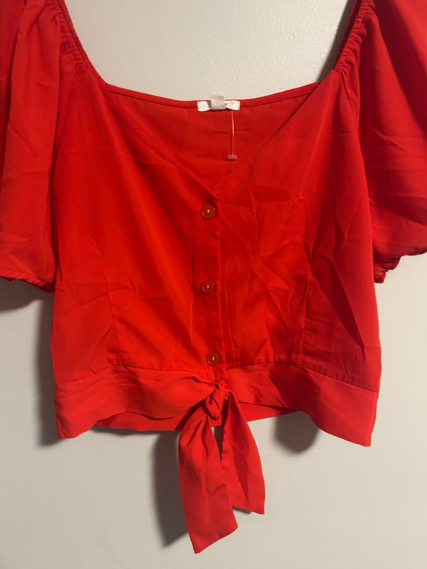 Ardene large red button up tie drop top