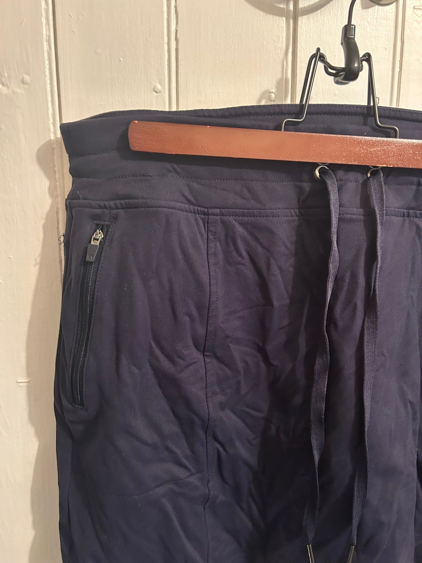 Hyba medium navy blue athletic skort