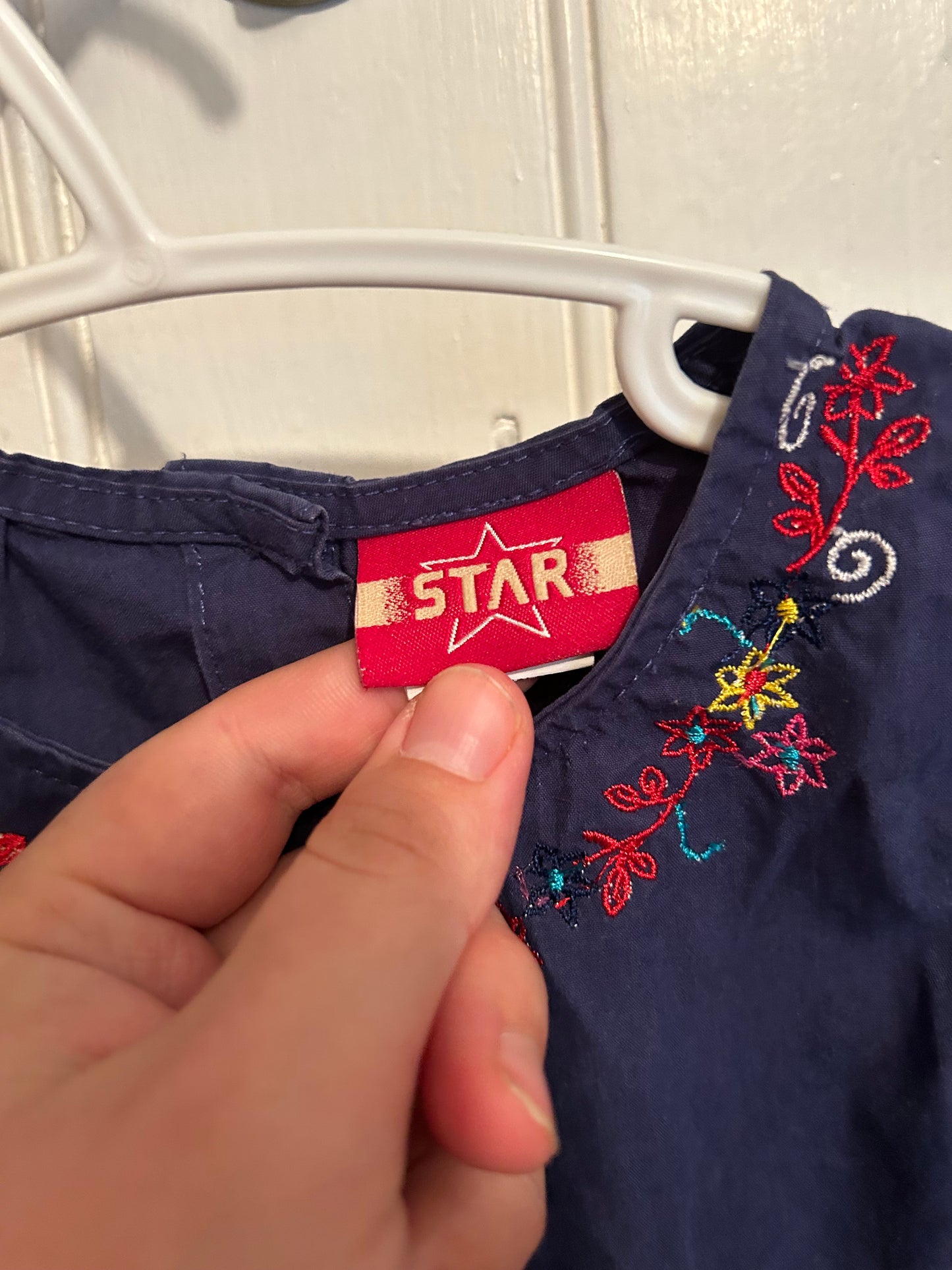 Vintage star 2t navy embroidered floral dress