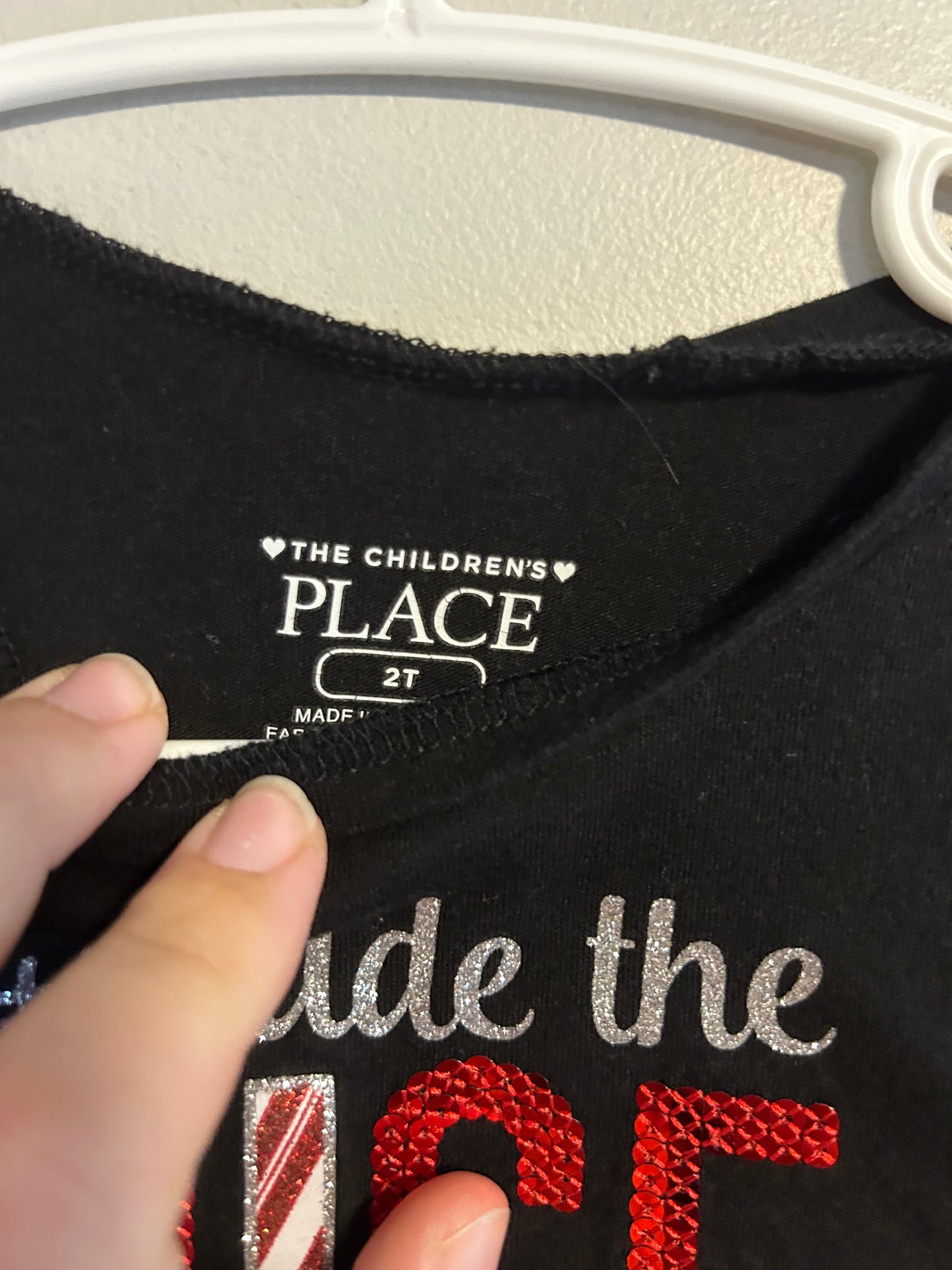 The children’s place 2t black & red sequin nice list top