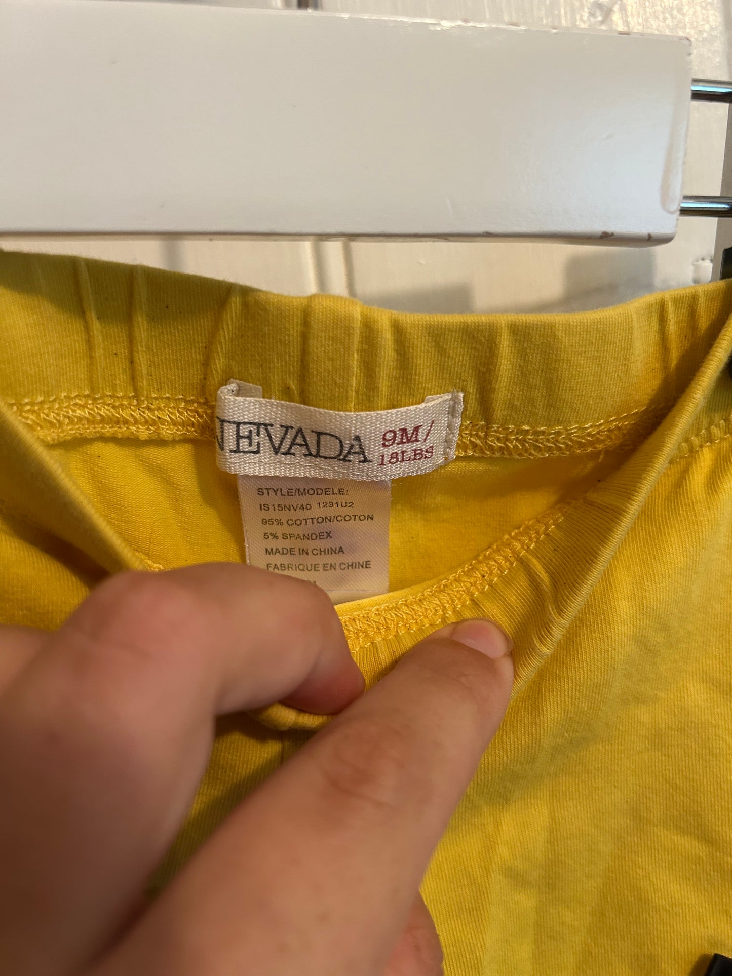 Nevada 9m yellow shorts