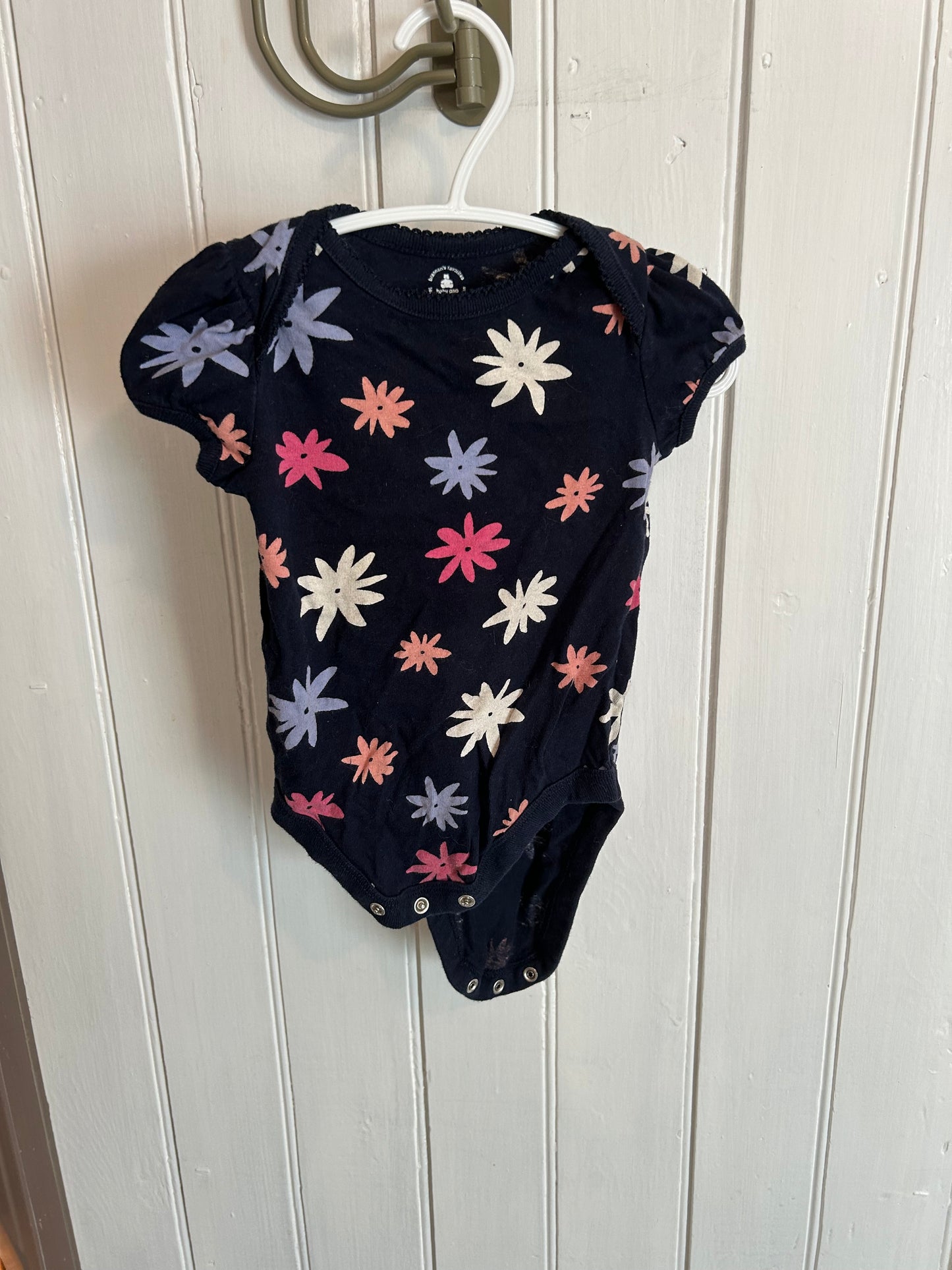 Gap 6/12m pink & blue floral onesie