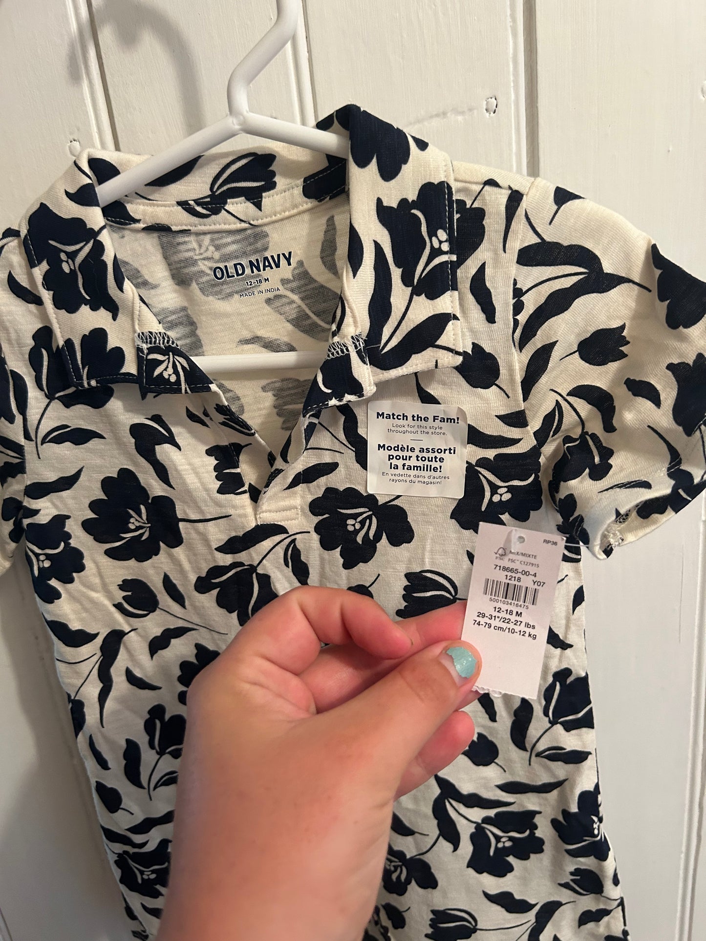 NEW old navy 12/18m navy & white tropical floral romper