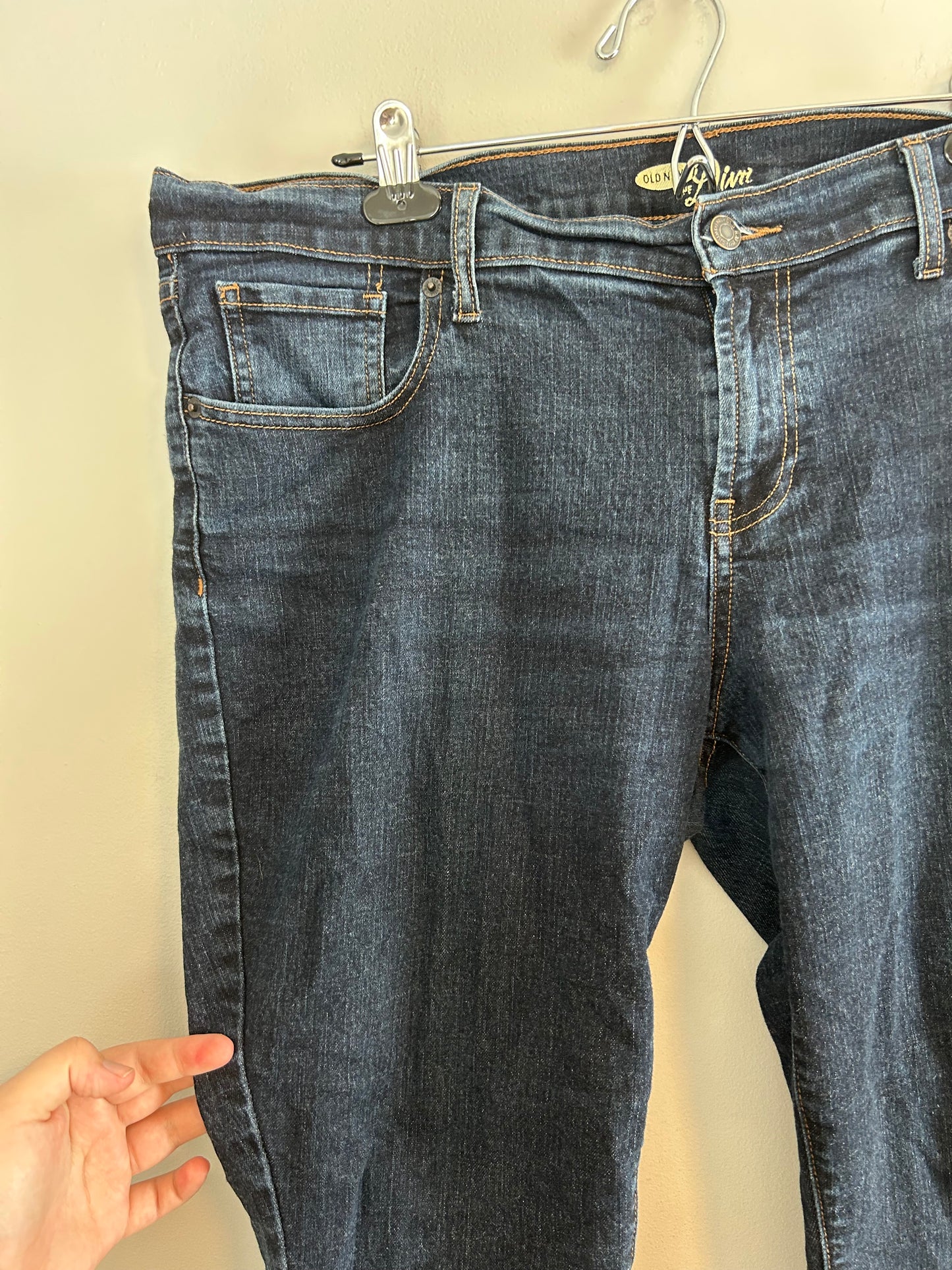 Old navy 16 SHORT medium wash mid rise straight leg jeans