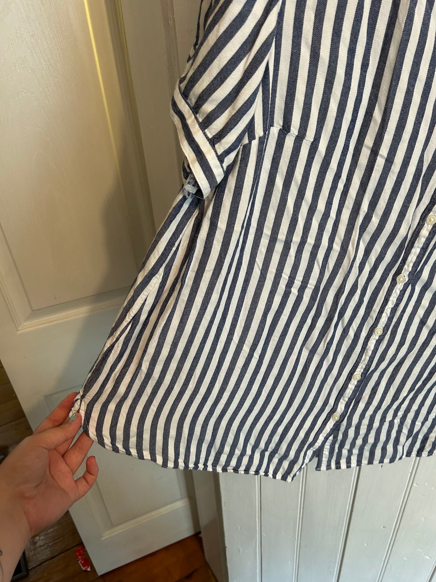 Gap maternity large navy & white striped button up top