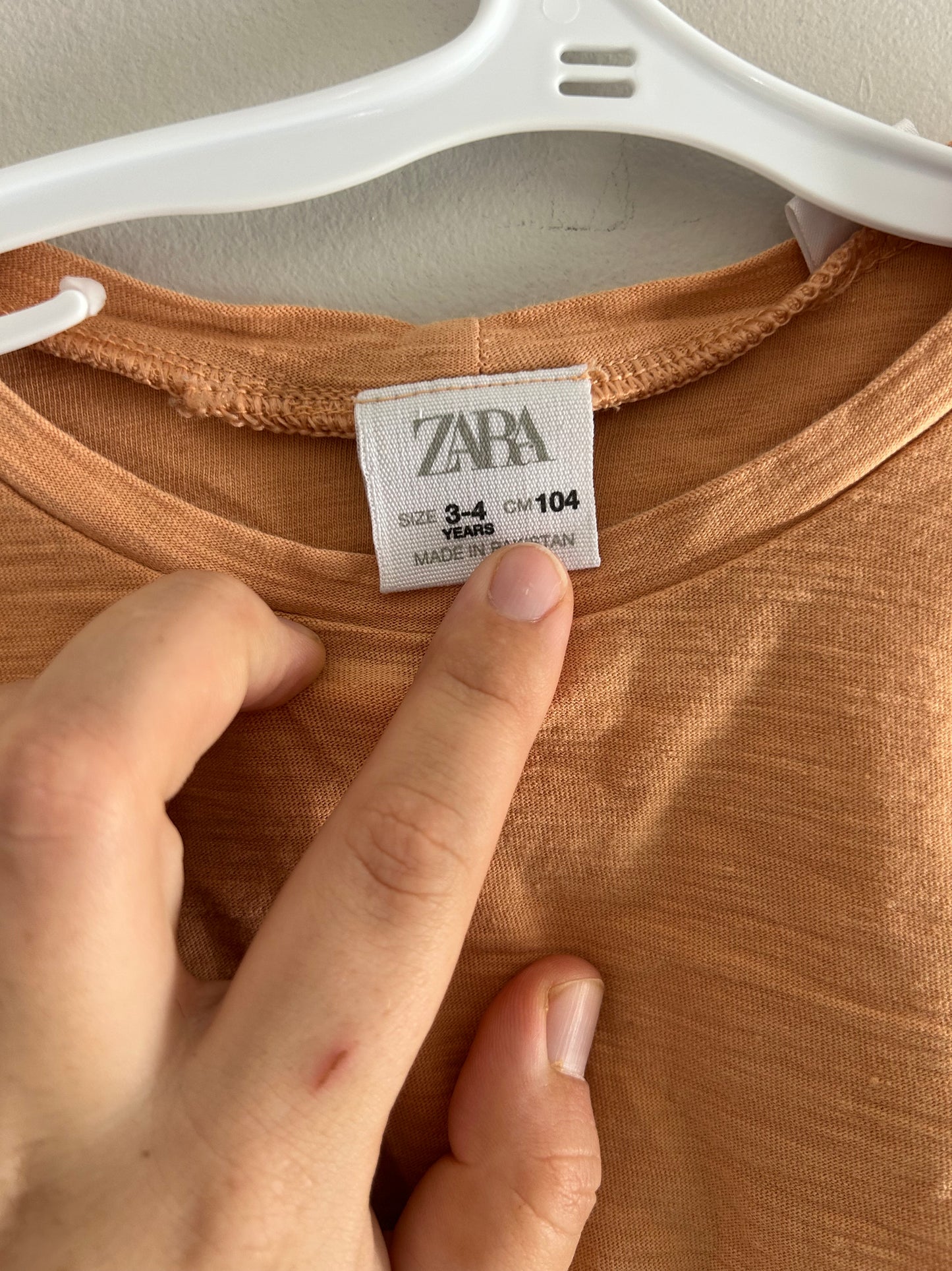 Zara 3/4t orange tshirt
