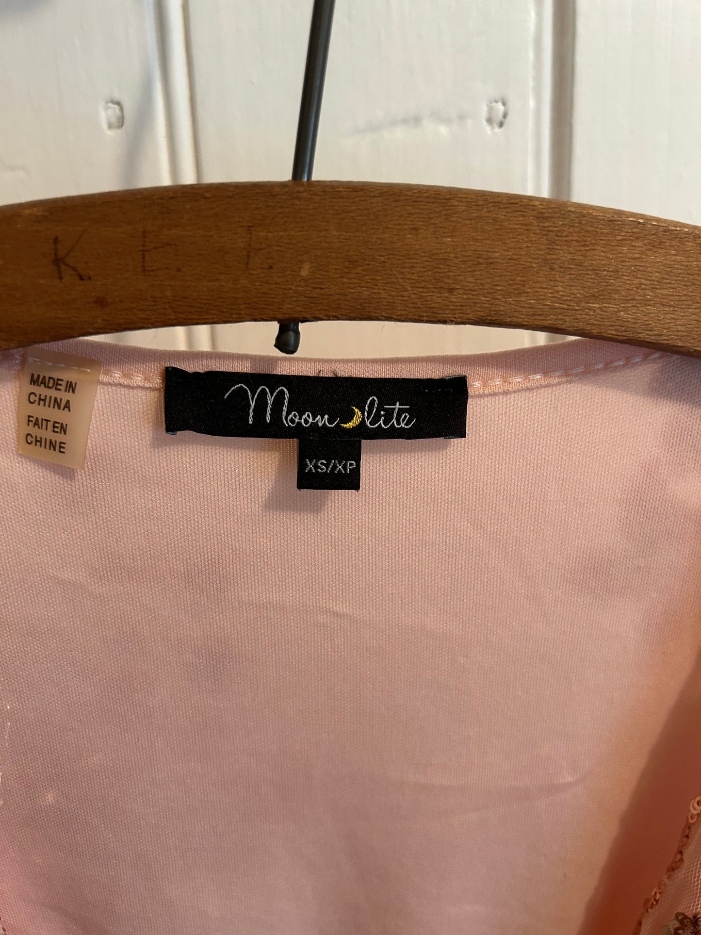 Moonlite xs pink & gold sequin floral vneck romper