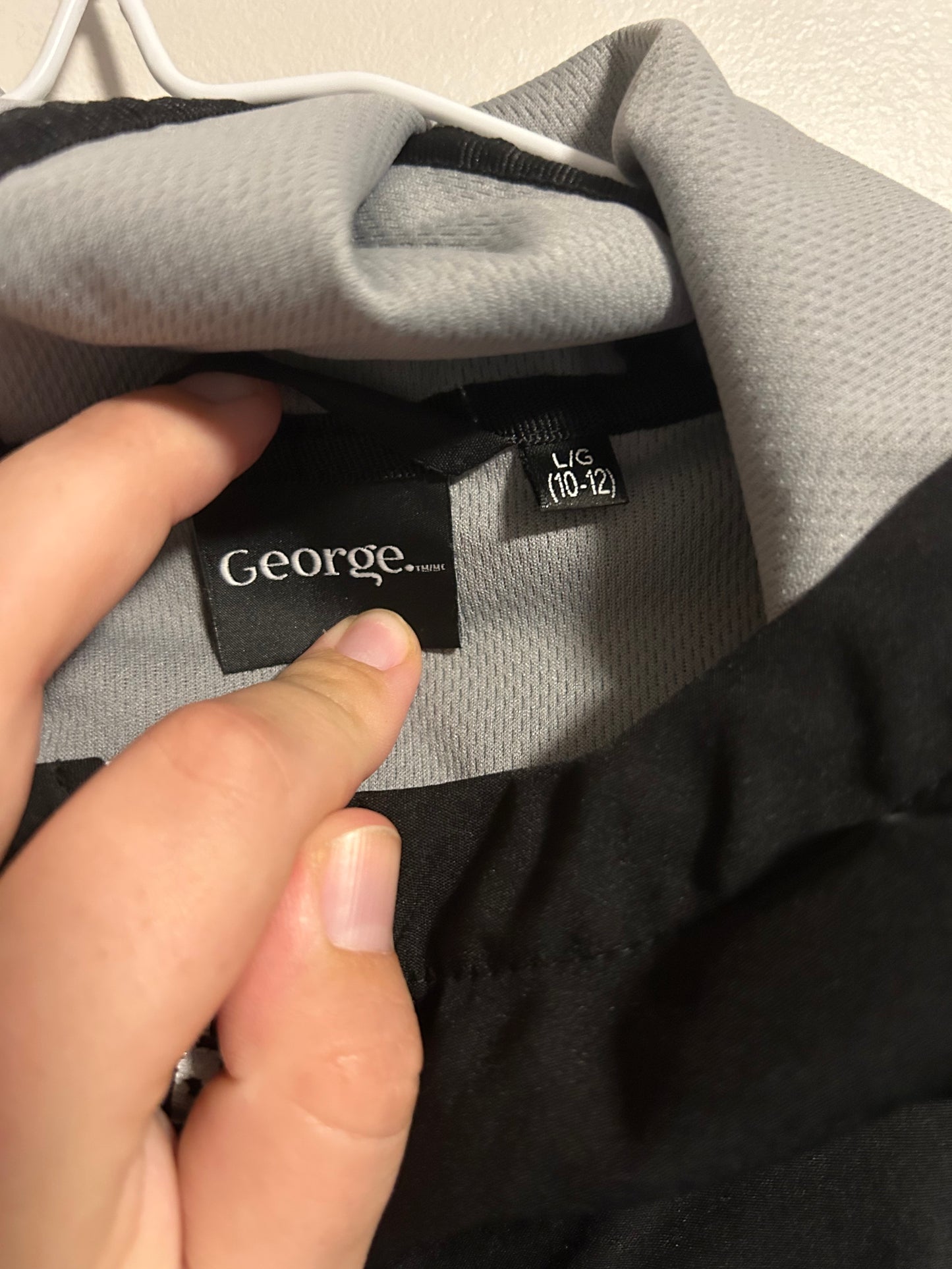 George youth 10/12 black soft shell jacket