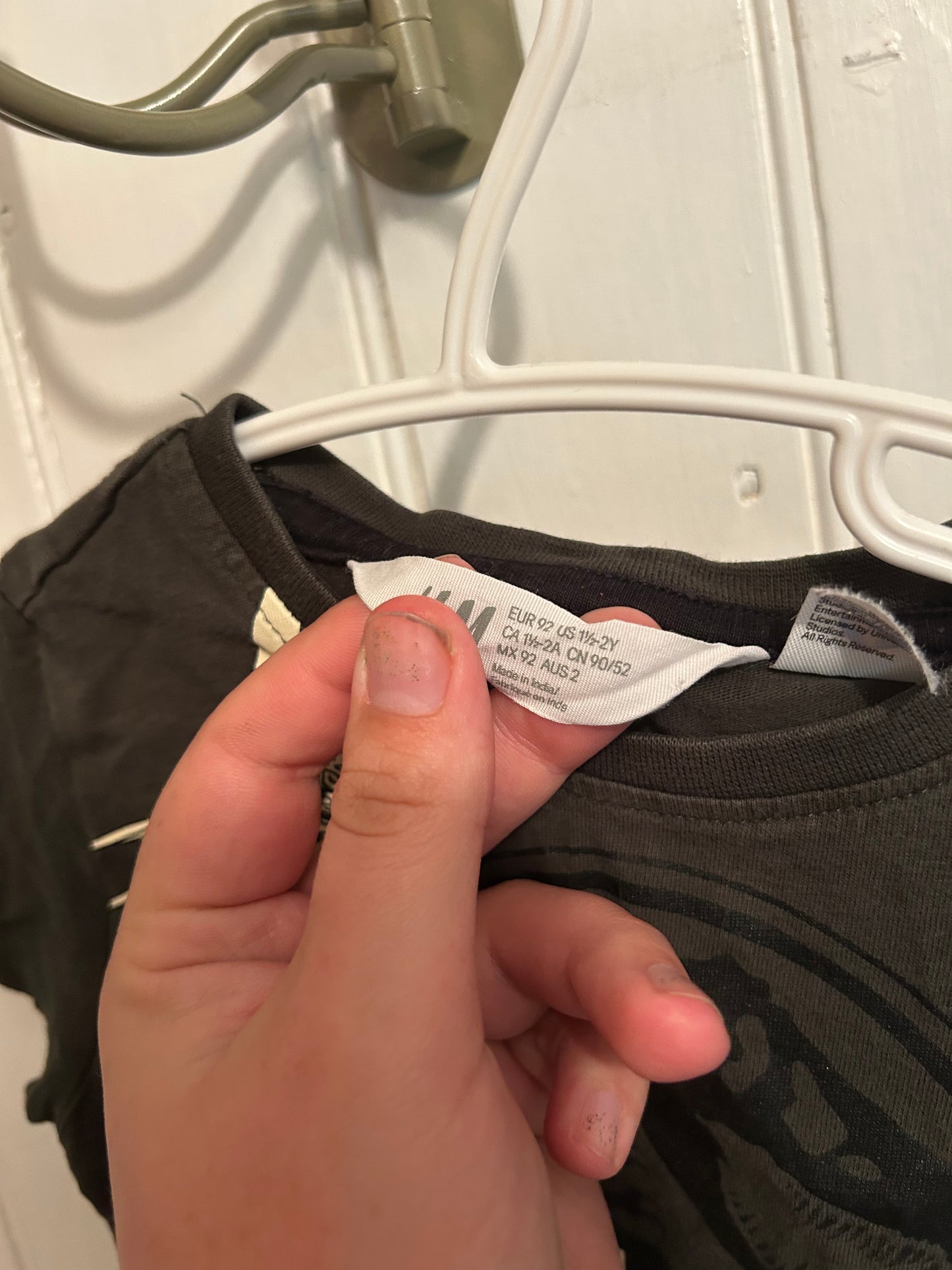 H&M 18/24m dark green Jurassic world graphic T-shirt