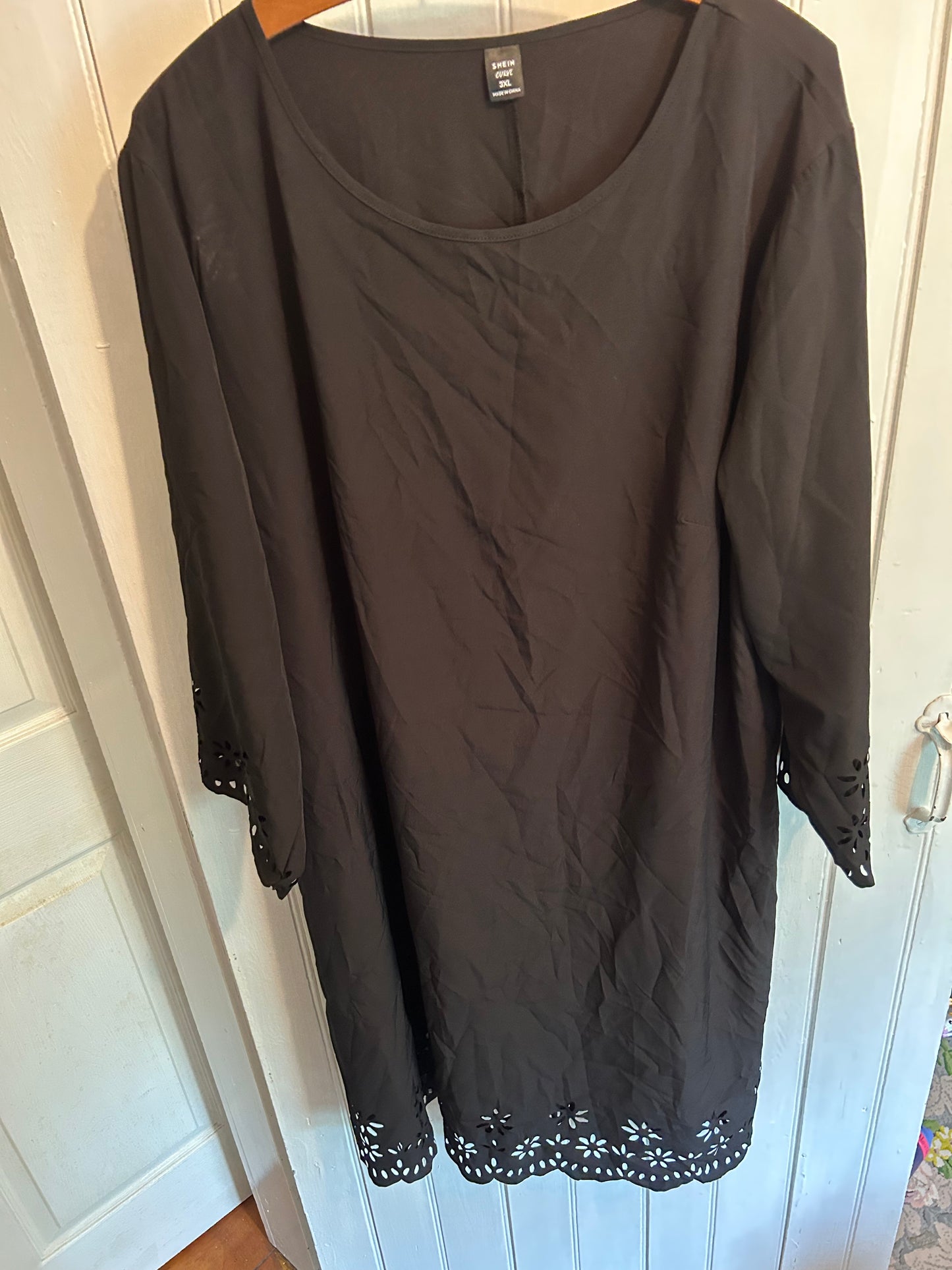 Shein 2x black cutout floral dress