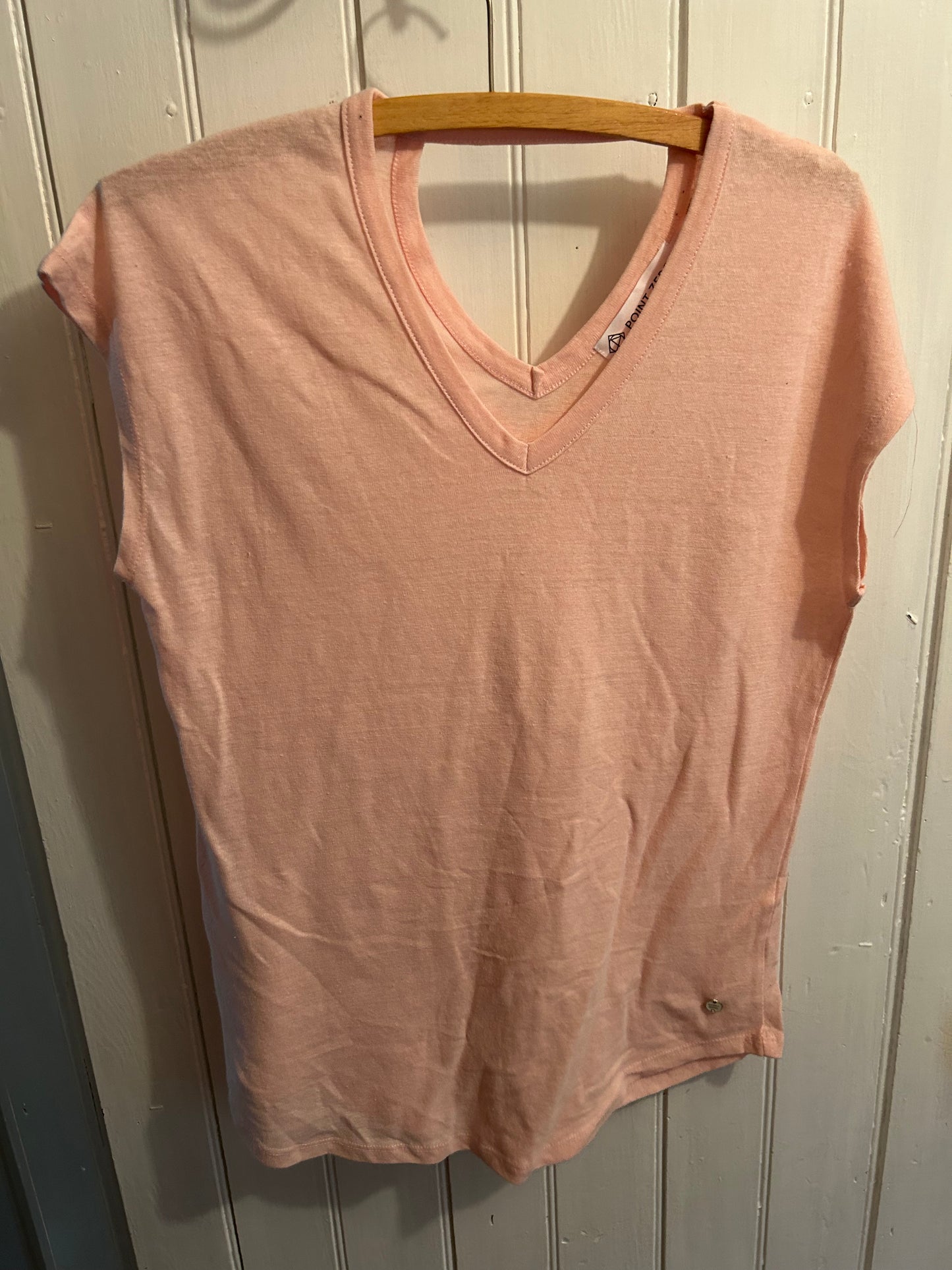 Point zero medium pink vcut top
