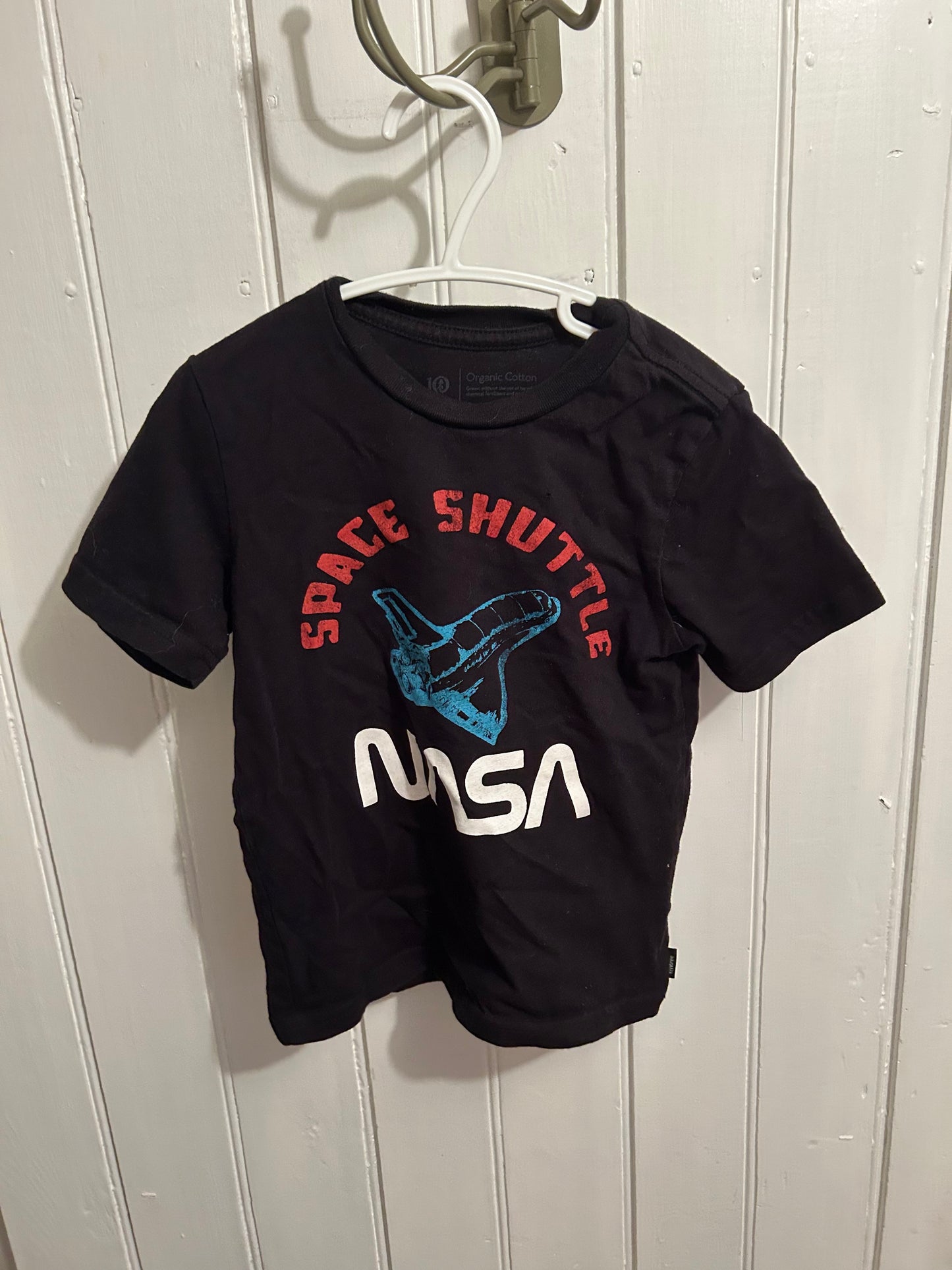 10 tree 4t black nasa graphic T-shirt