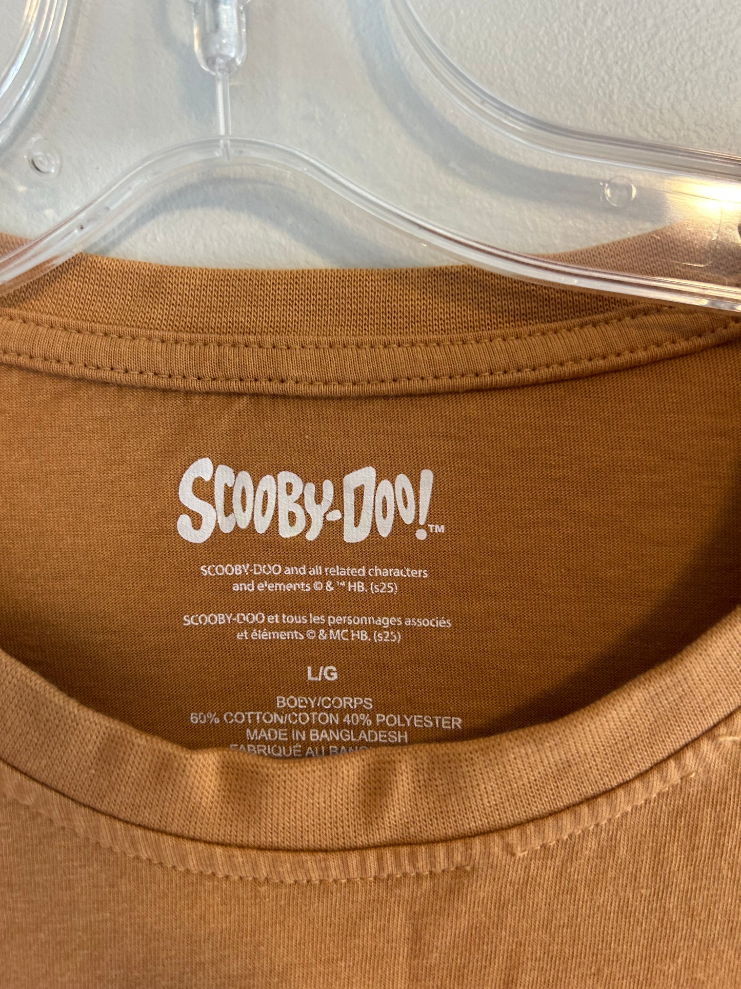 Scooby doo women’s large brown graphic T-shirt