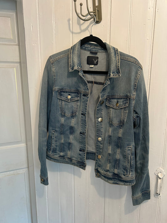 NEW American eagle xl light wash jean jacket