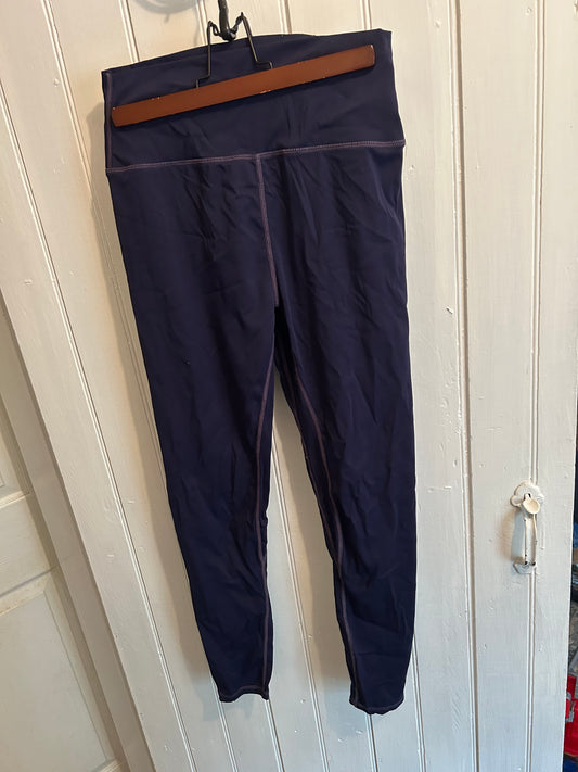 Pretty little things 6 navy athletic leggings