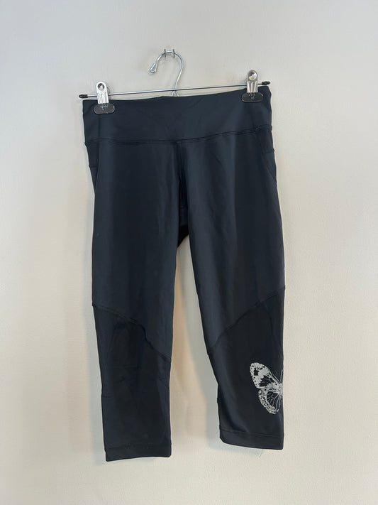 Lululemon 6 black butterfly cropped leggings
