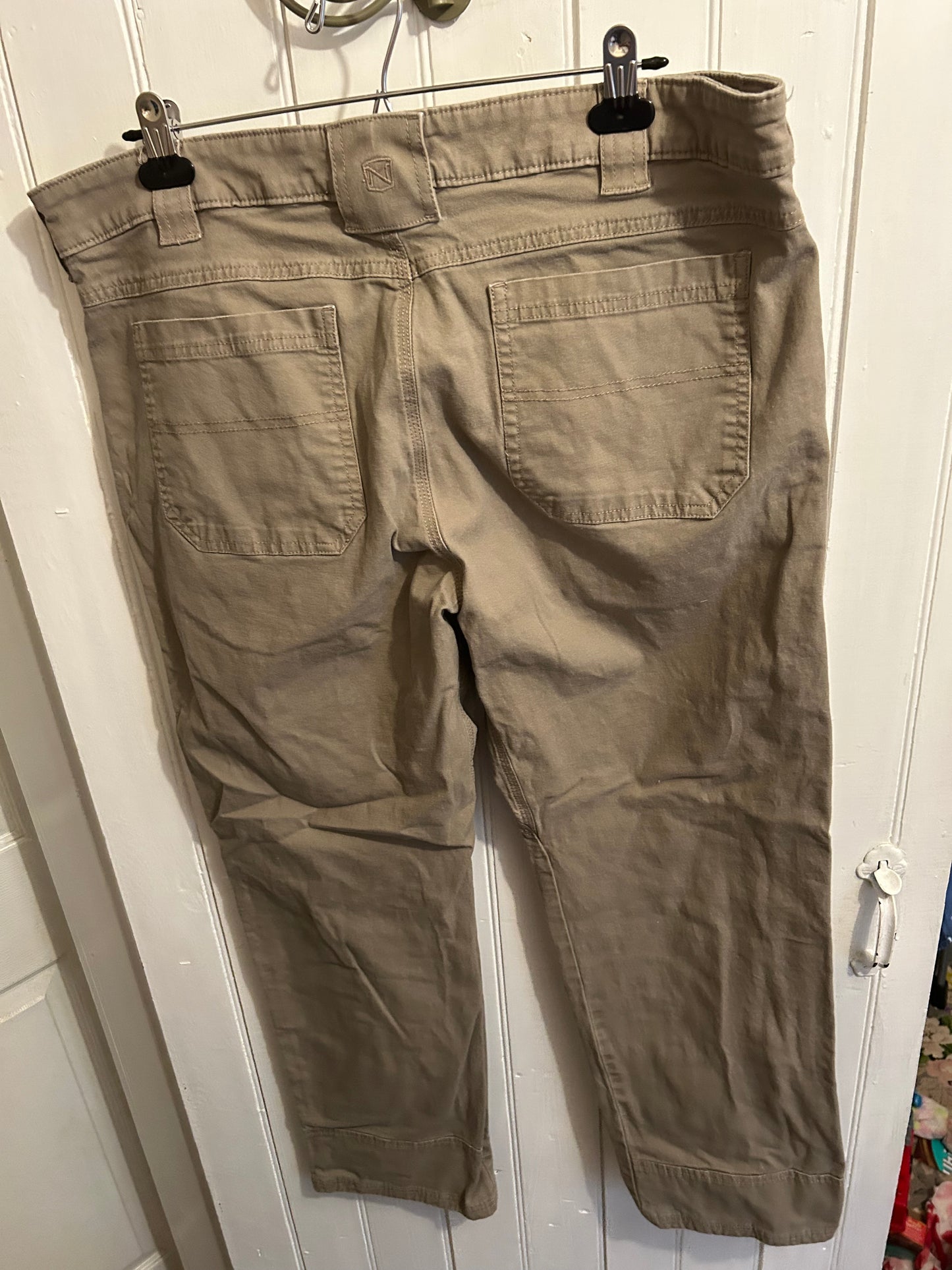 Noble outfitters men’s 40x32 tan jeans
