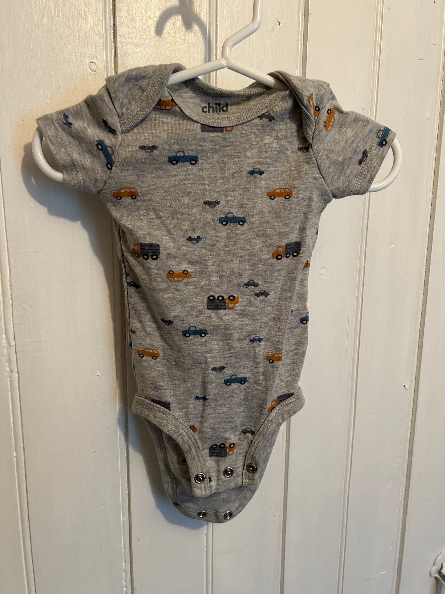 Carters 0/3m vehicle onesie