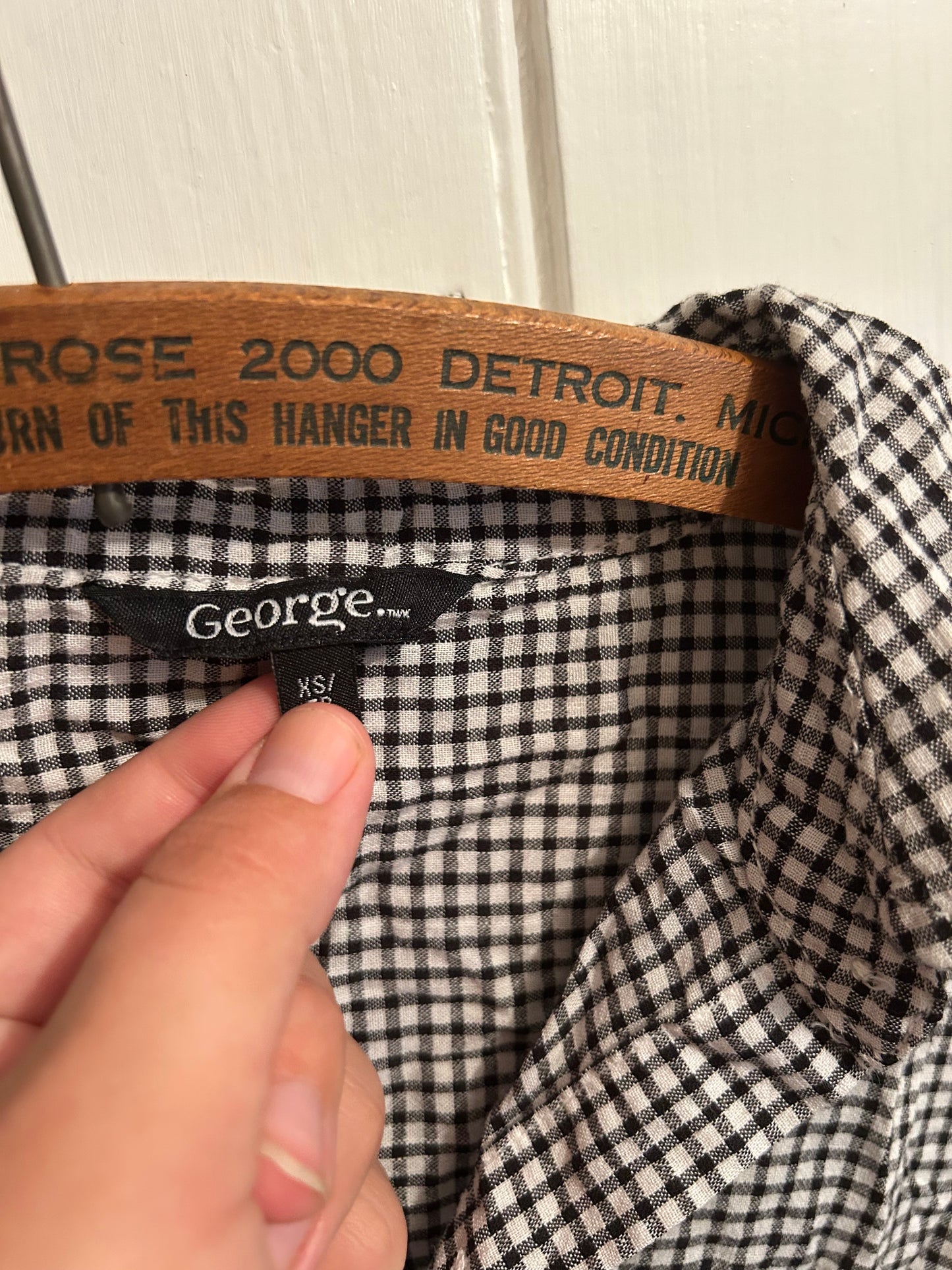 George xs black & white checkered tie top