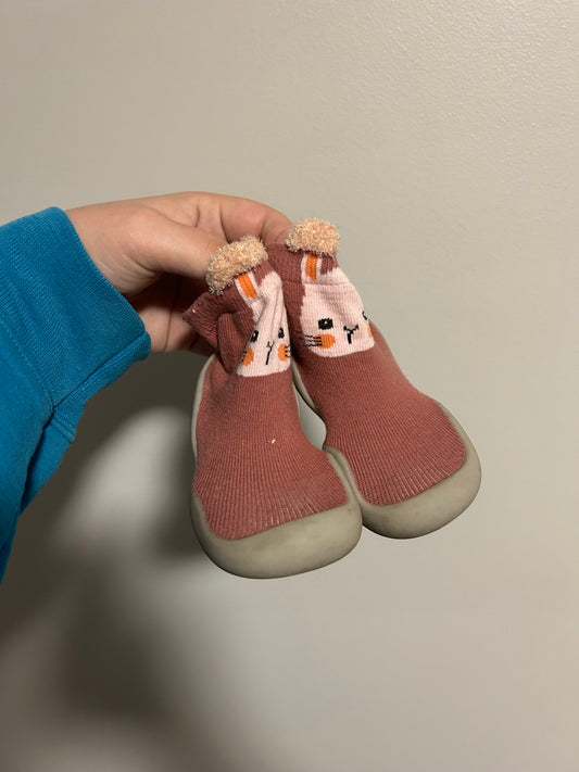 Infant 6 pink rabbit sock shoes