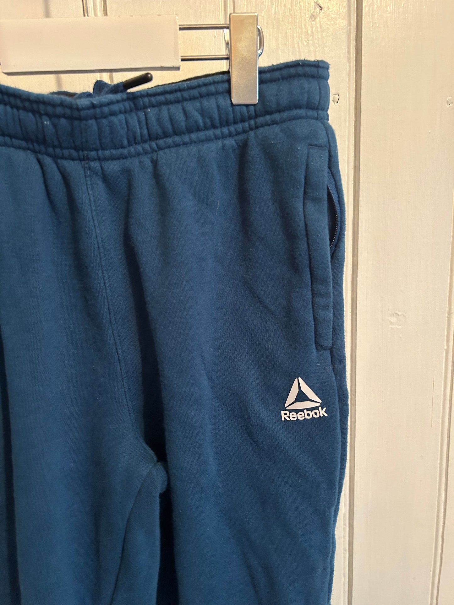Reebok youth 8 navy blue joggers