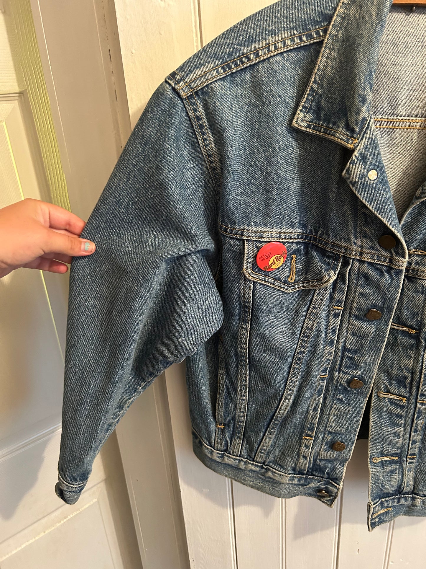 Vintage guess light wash denim jacket