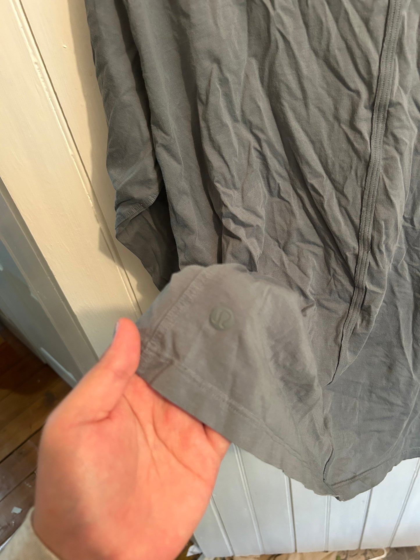 Lululemon 8/10 light blue long sleeve loose fit shirt