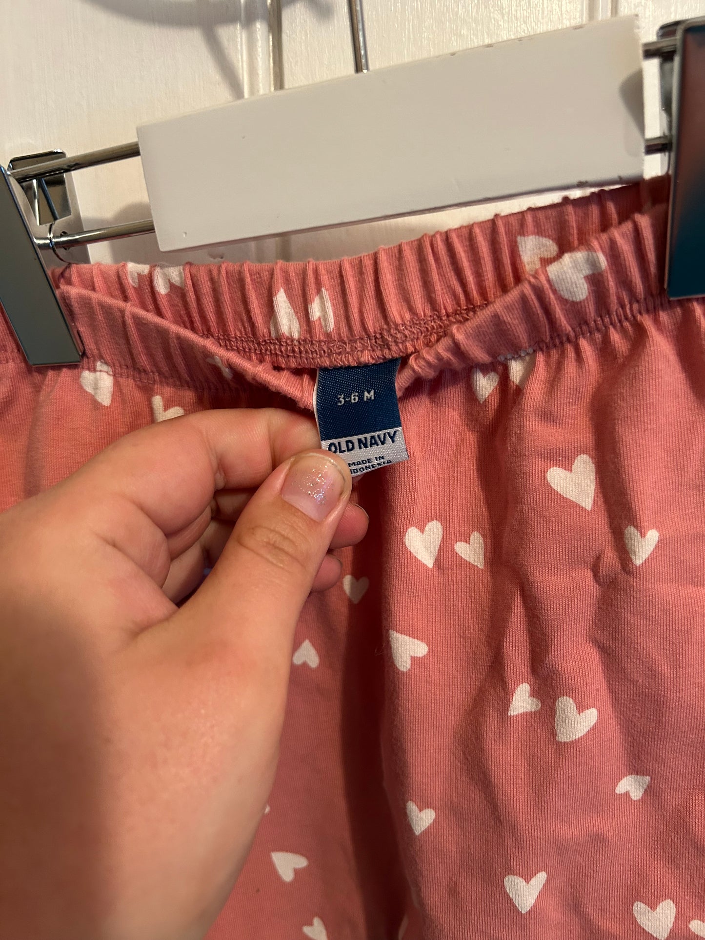 Old navy 3/6m pink heart pants