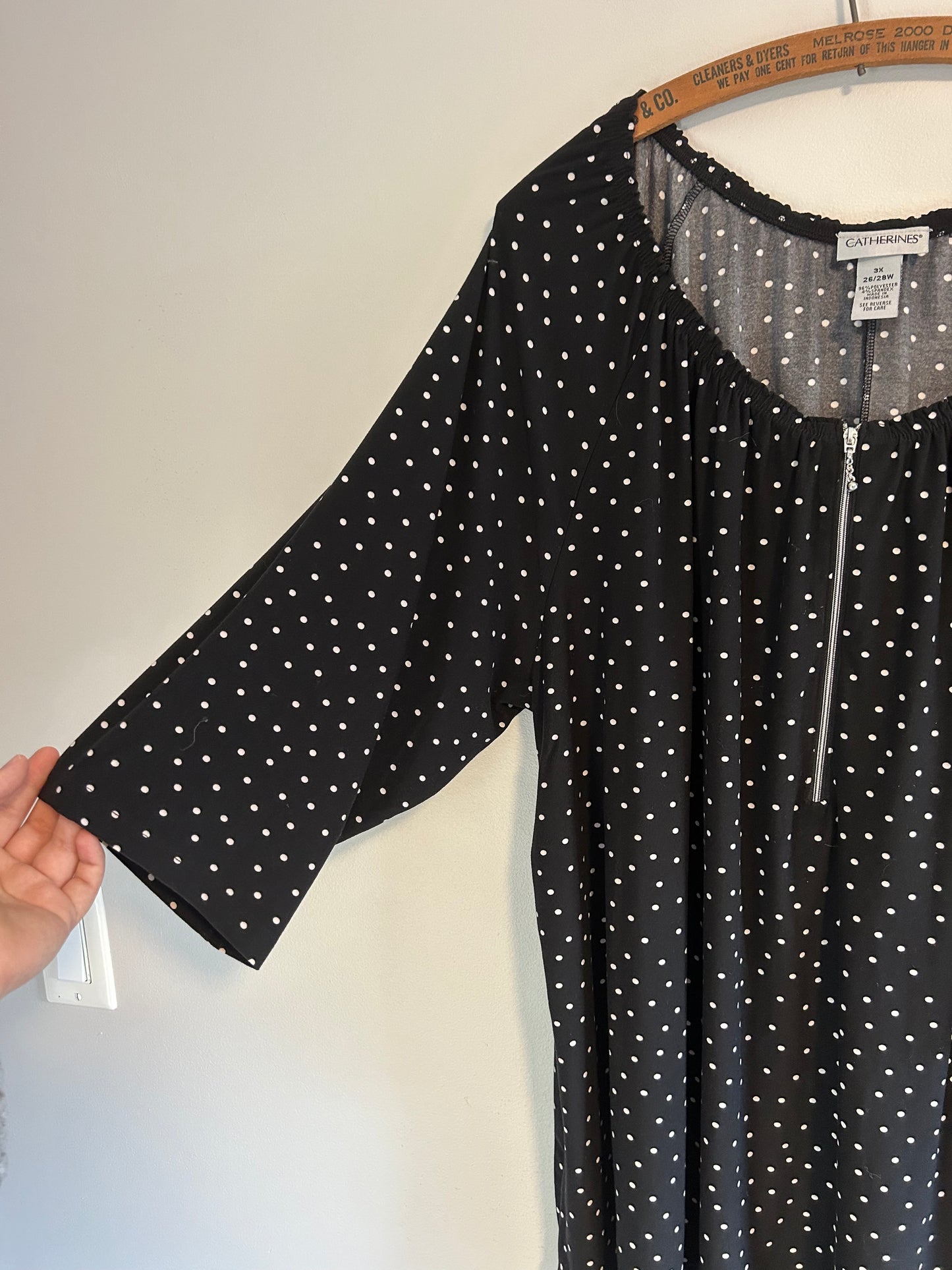 Catherine’s 3x black n & white polka dot blouse