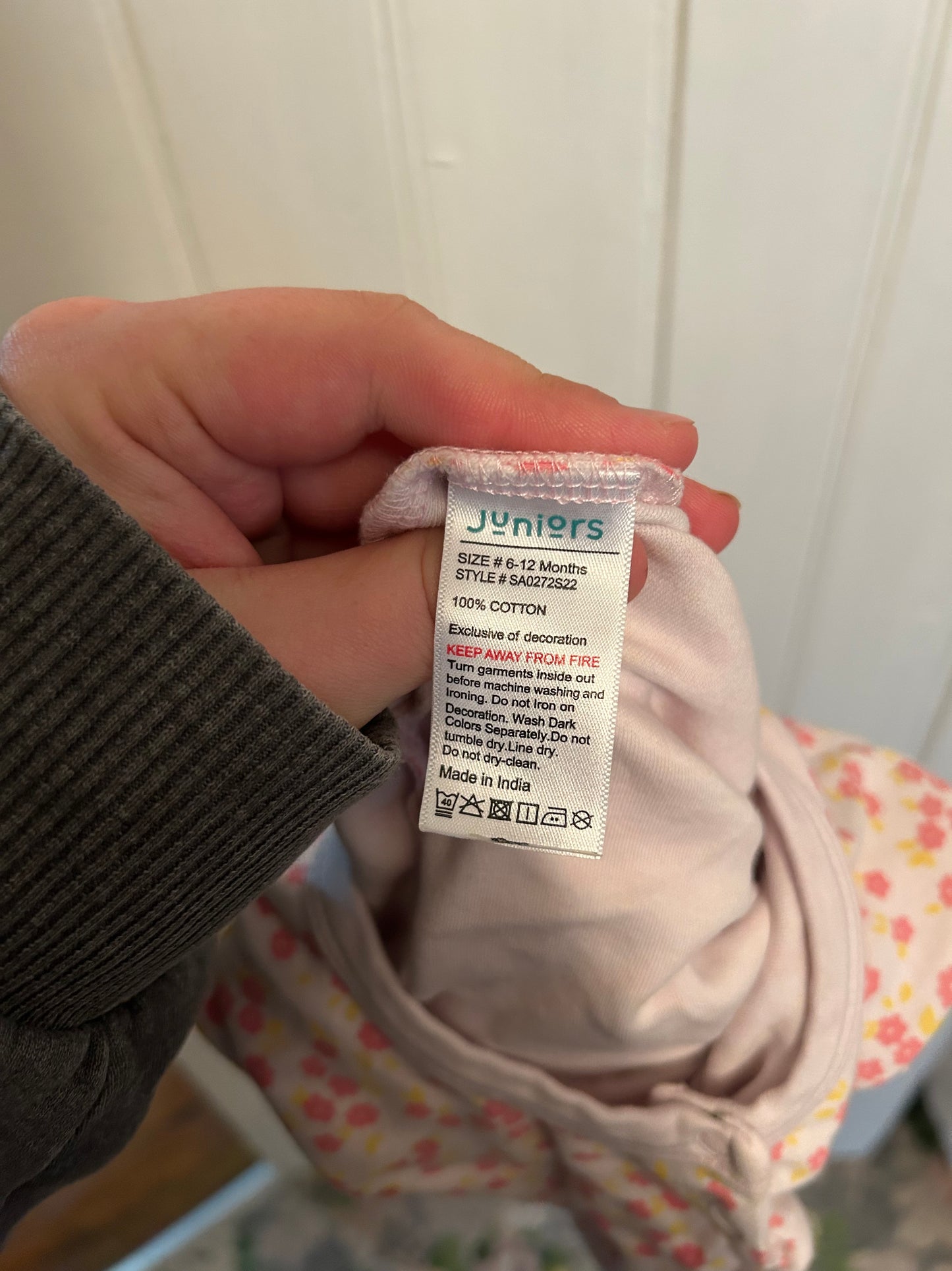 Juniors 6/12m pink floral sleeper