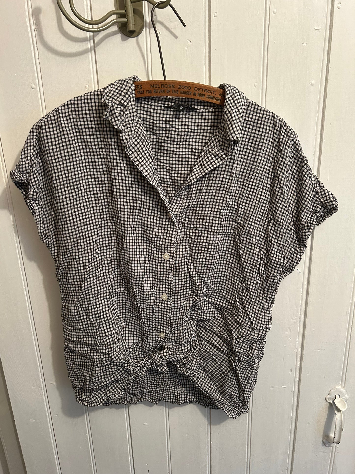 George xs black & white checkered tie top