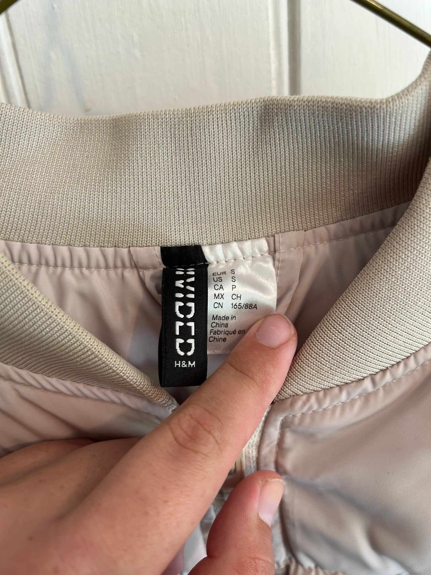 H&M divided small tan puffer jacket